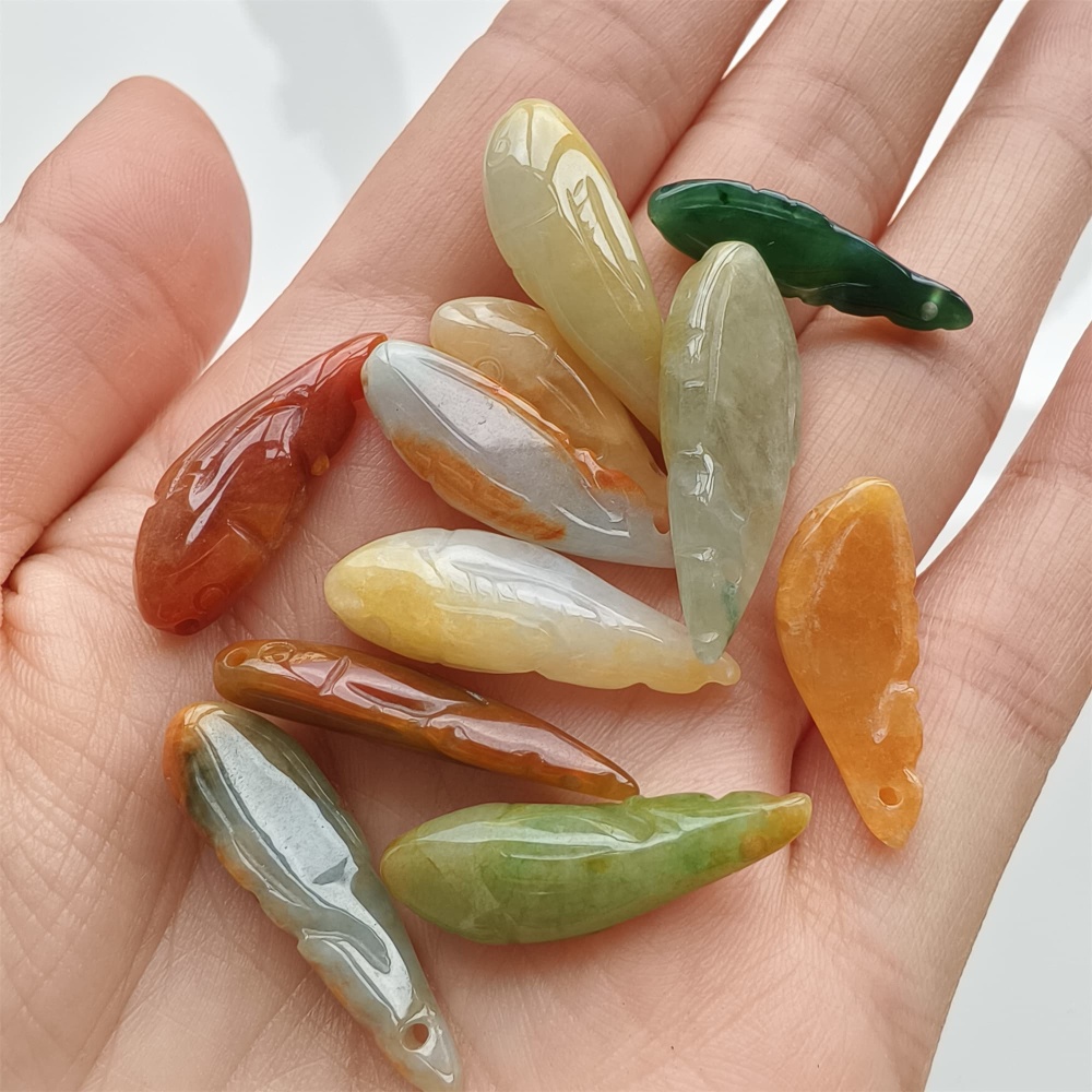 DDP 2pcs 21-28mm Natural Multi Color Burmese Jadeite Fish Beads