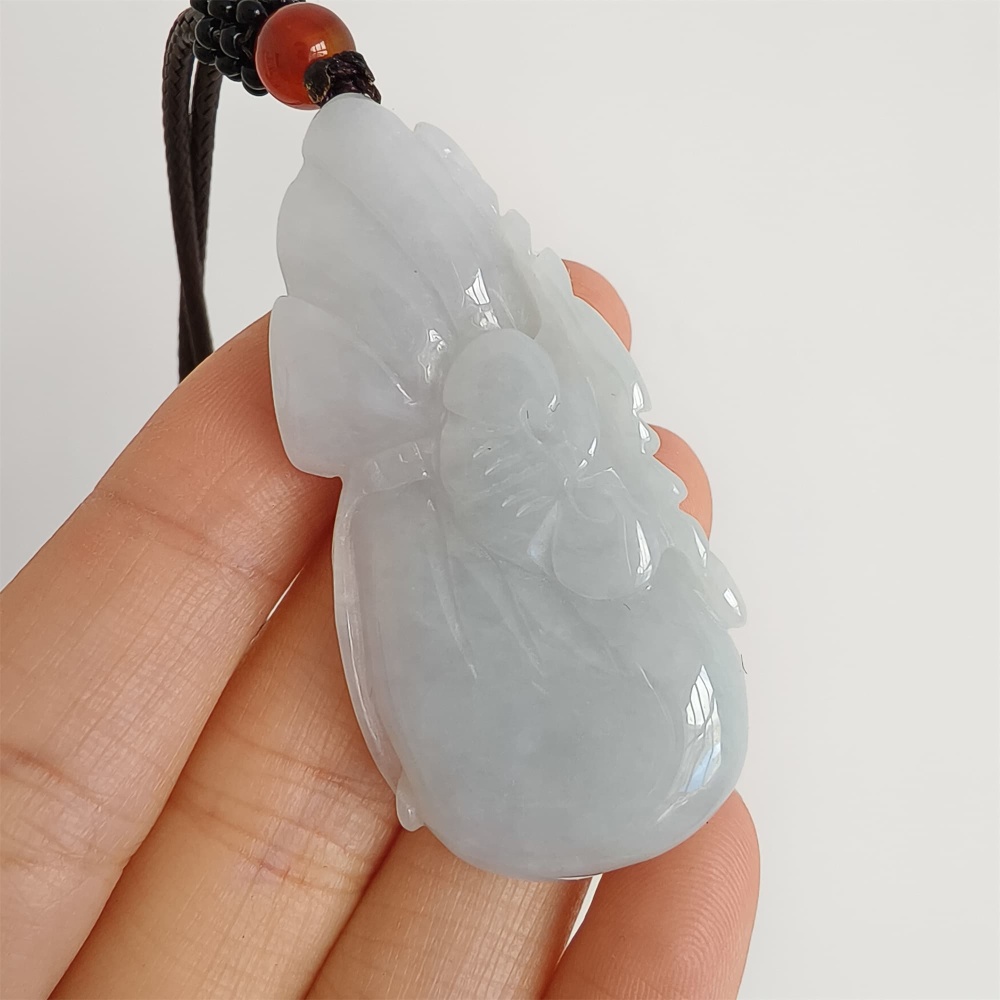 DDP 49mm Natural Certificated Type A Icy Light Lavender Burmese Jadeite Blessing Bag With Blessing Bat Carved