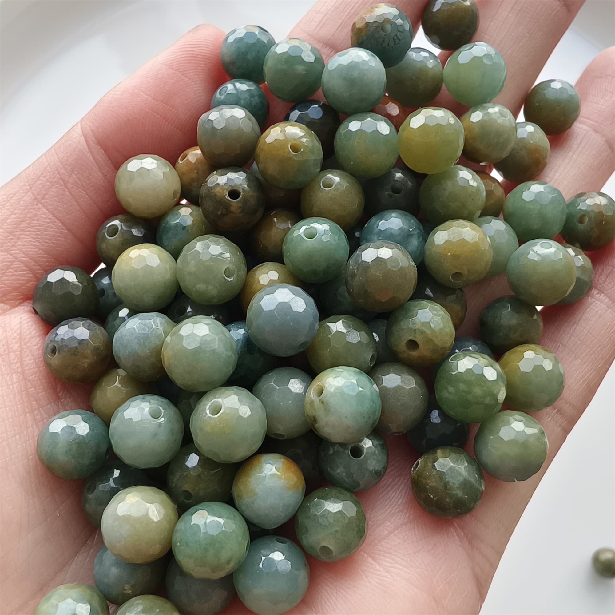 DDP 25pcs 8mm Natural Certificated Blue Yellow Guatemalan Jadeite Round Diamond Cut Beads