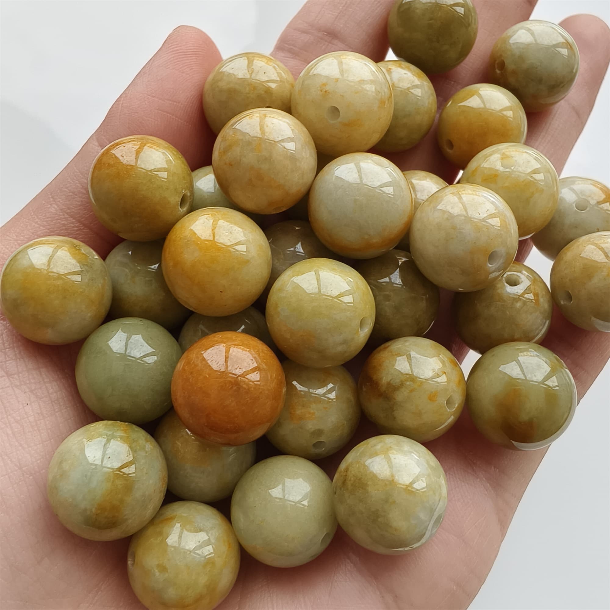 DDP 15pcs 14mm Natural Certificated Yellow Green Burmese Jadeite Round Beads