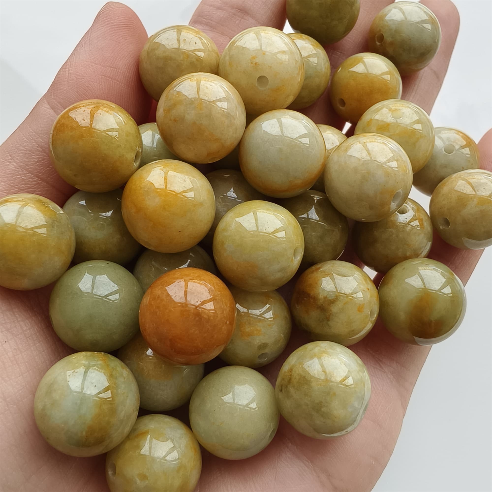 DDP 15pcs 14mm Natural Certificated Yellow Green Burmese Jadeite Round Beads