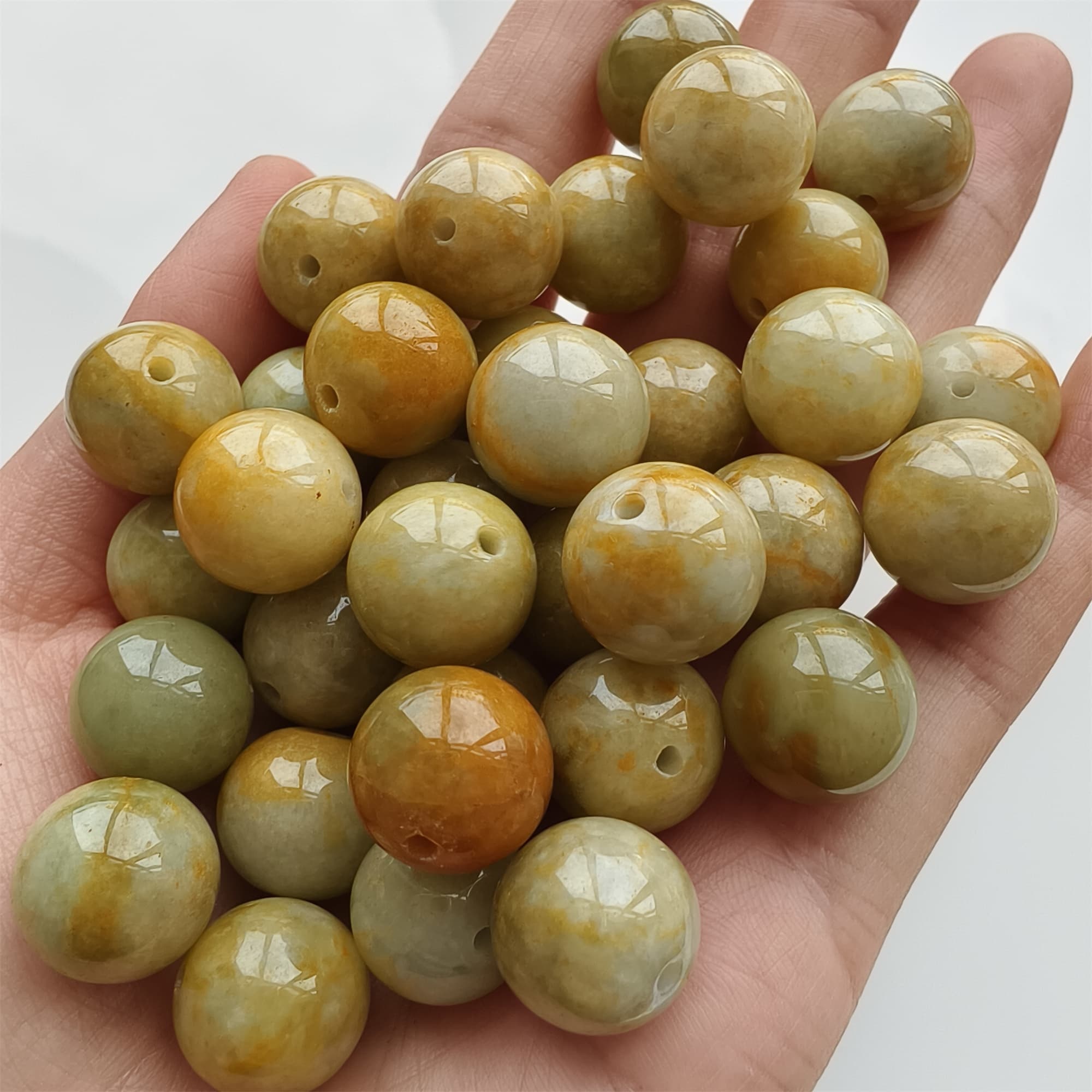 DDP 15pcs 14mm Natural Certificated Yellow Green Burmese Jadeite Round Beads