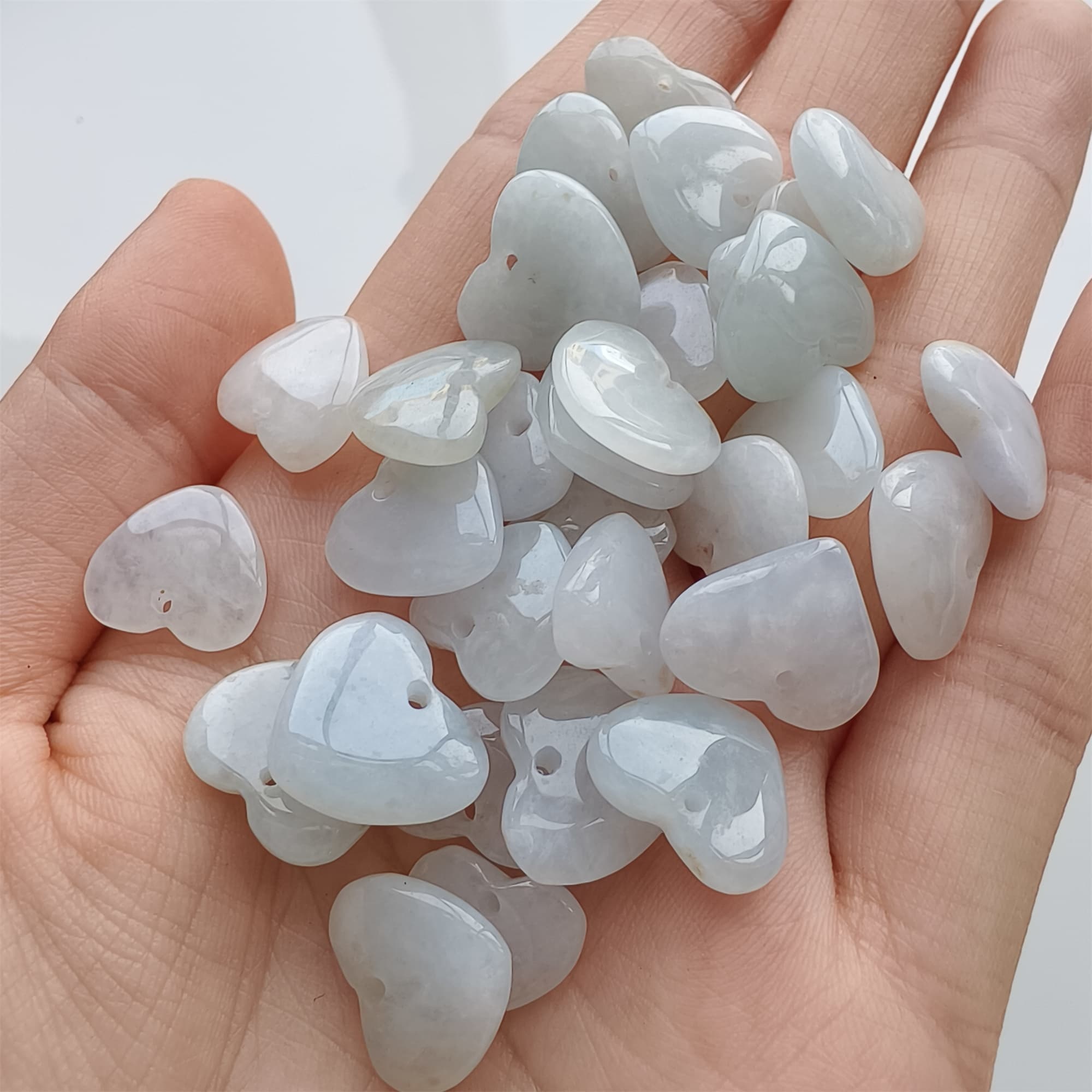 DDP 5pcs 12-14mm Natural Certificated Type A Icy Green White Burmese Jadeite Heart Beads