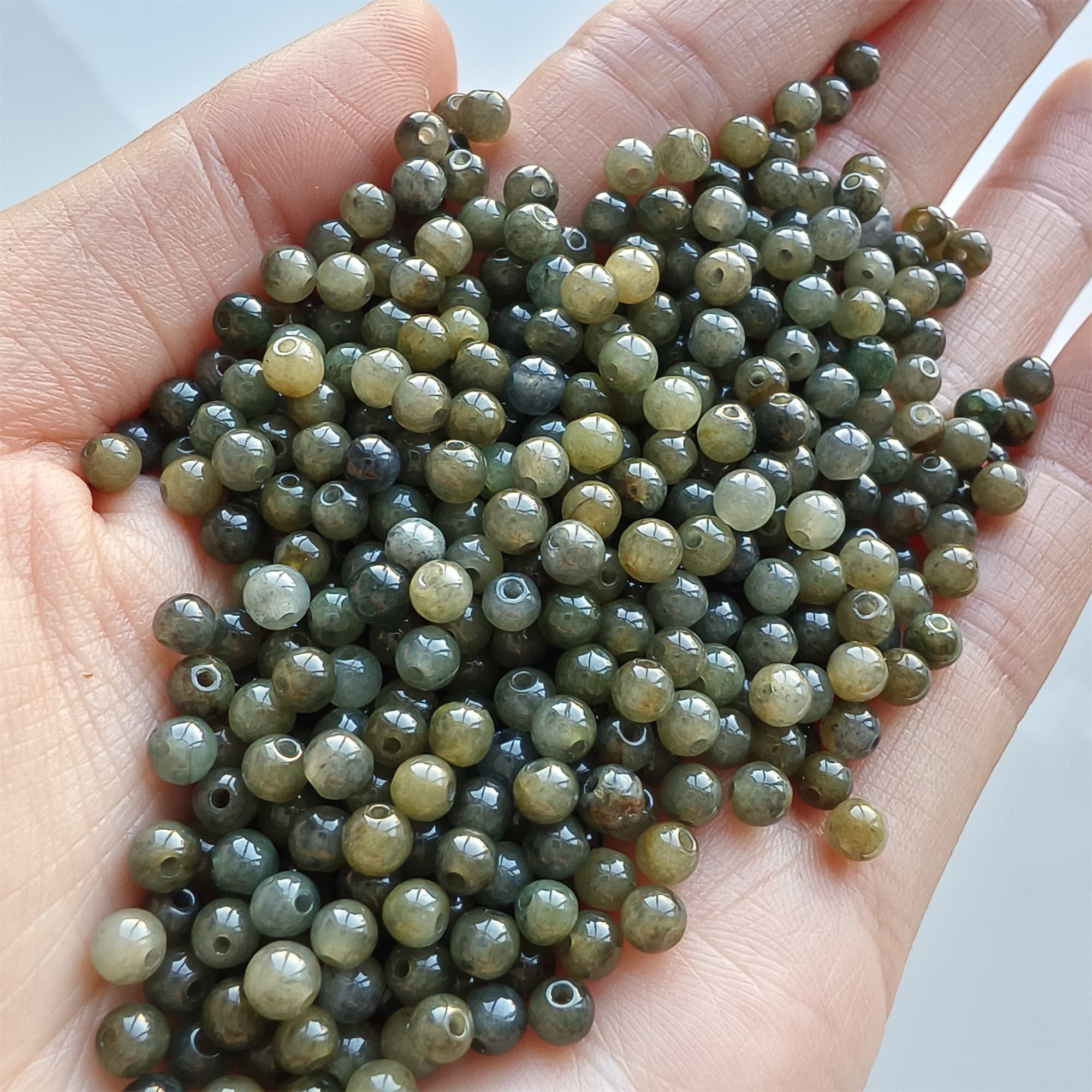 DDP 100pcs 4mm Natural Type A Untreated Yellow Black Chicken Species Burmese Jadeite Round Beads