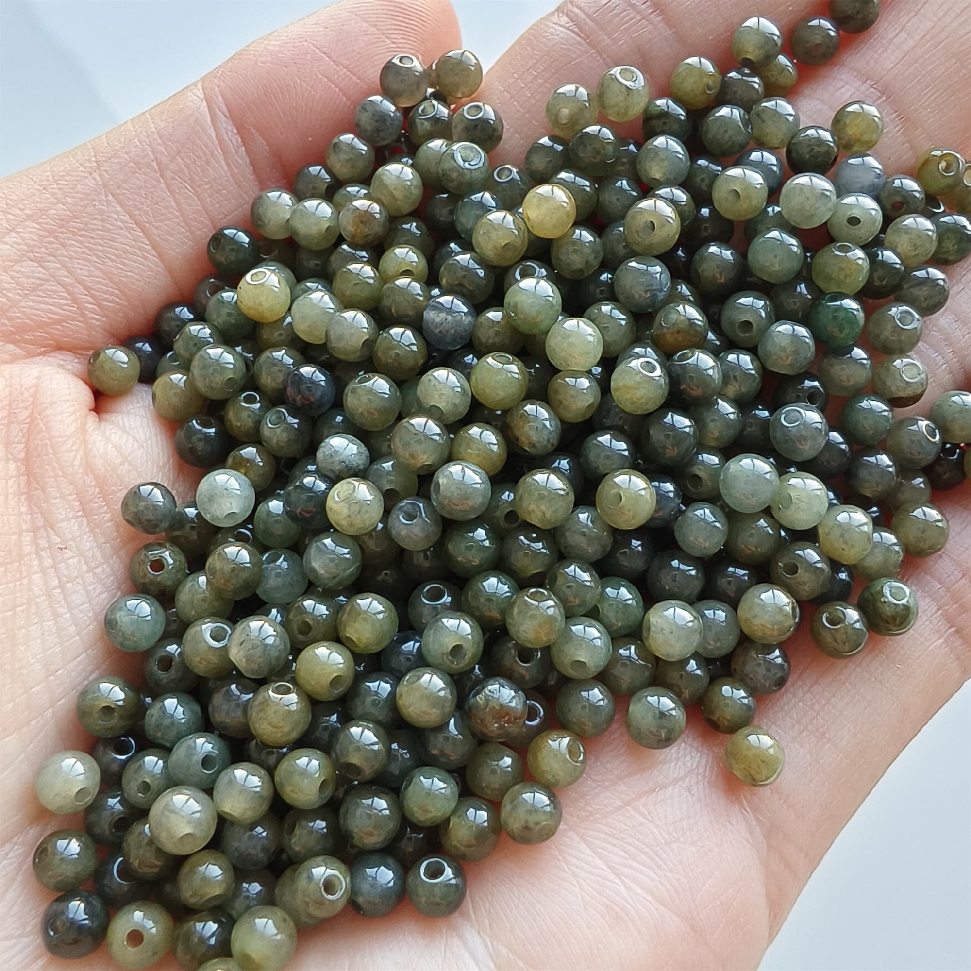 DDP 100pcs 4mm Natural Type A Untreated Yellow Black Chicken Species Burmese Jadeite Round Beads