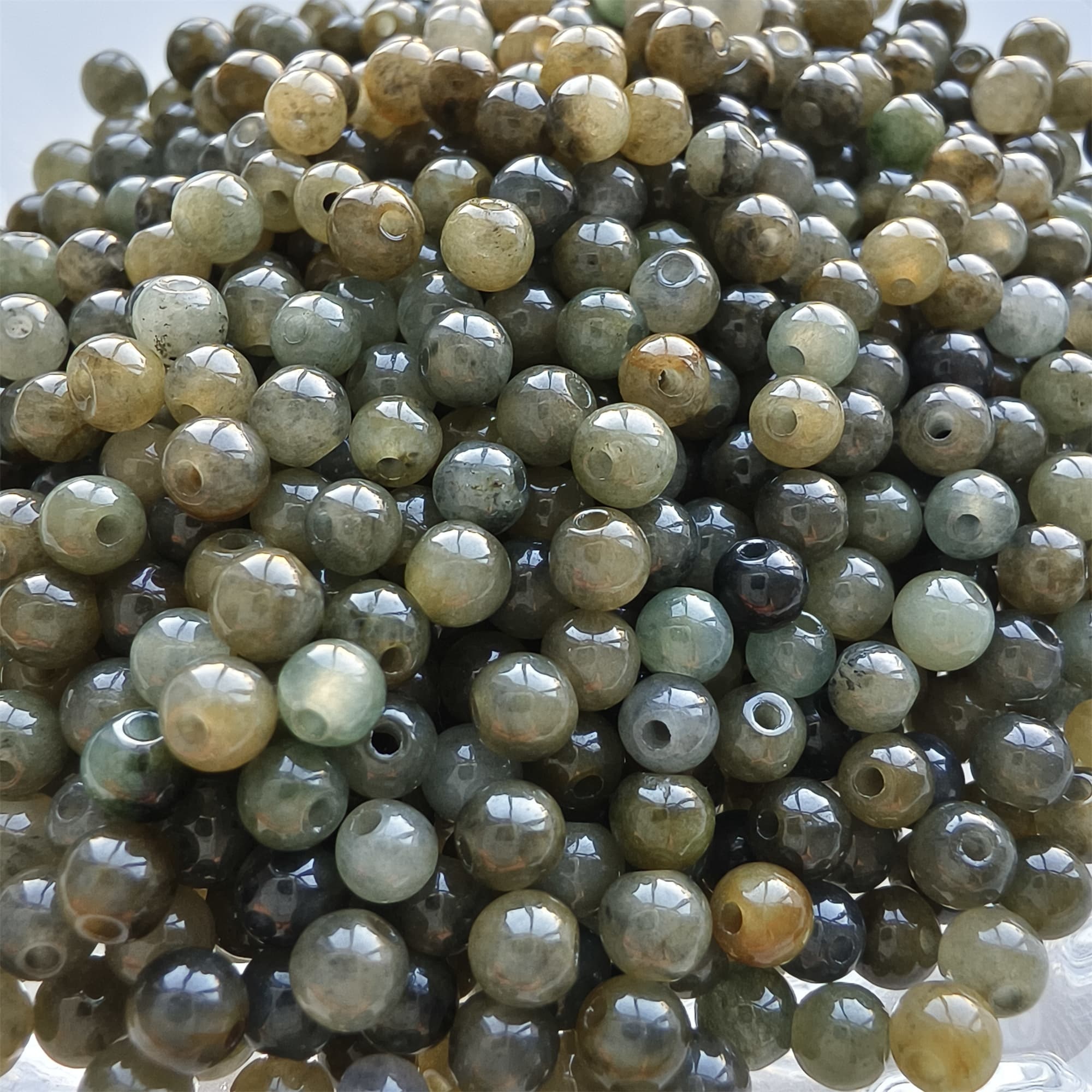 DDP 100pcs 4mm Natural Type A Untreated Yellow Black Chicken Species Burmese Jadeite Round Beads