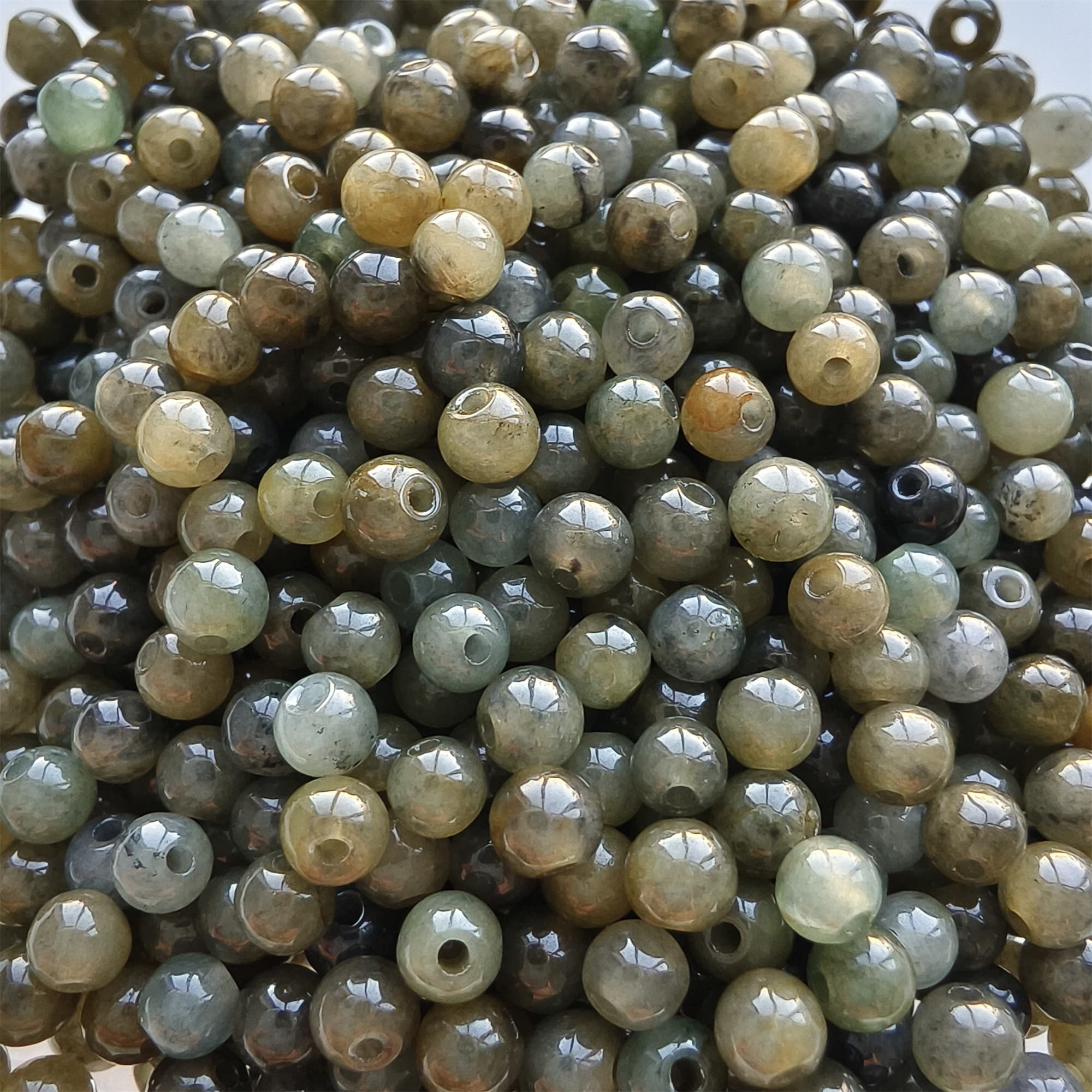 DDP 100pcs 4mm Natural Type A Untreated Yellow Black Chicken Species Burmese Jadeite Round Beads