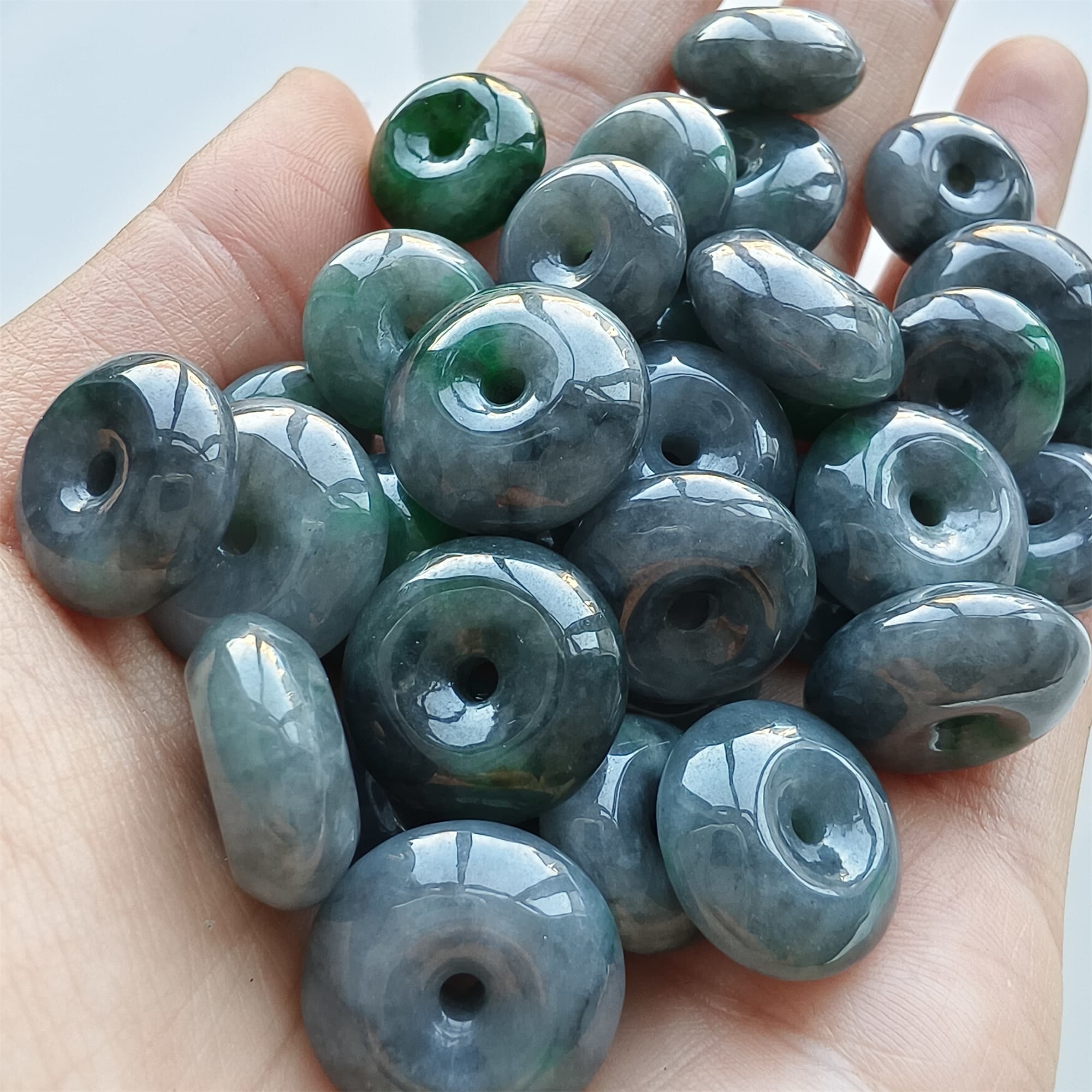 DDP 5mm 13-17.5mm Natural Type A Untreated Black Chicken Species Green Burmese Jadeite Safety Buckle Beads