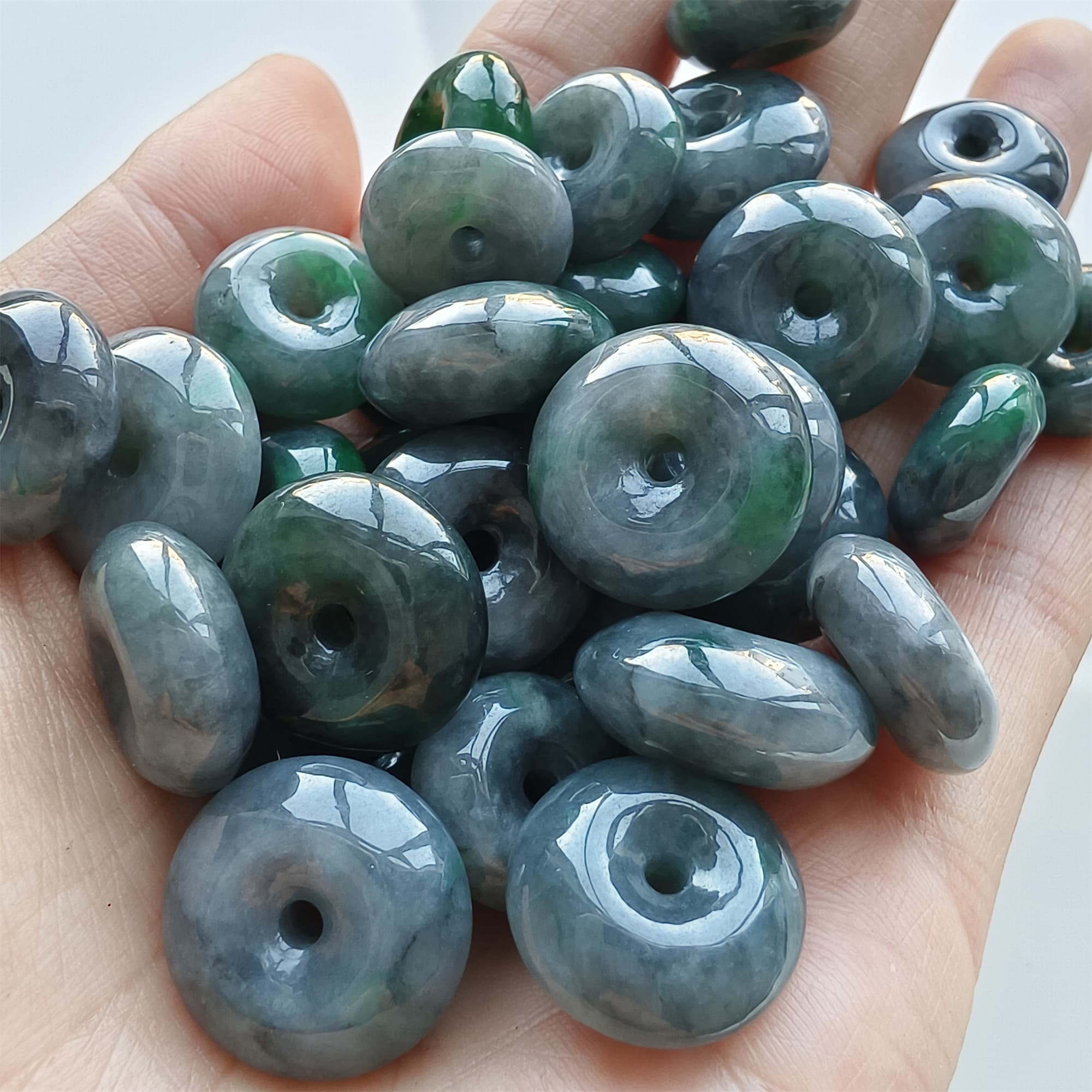 DDP 5mm 13-17.5mm Natural Type A Untreated Black Chicken Species Green Burmese Jadeite Safety Buckle Beads
