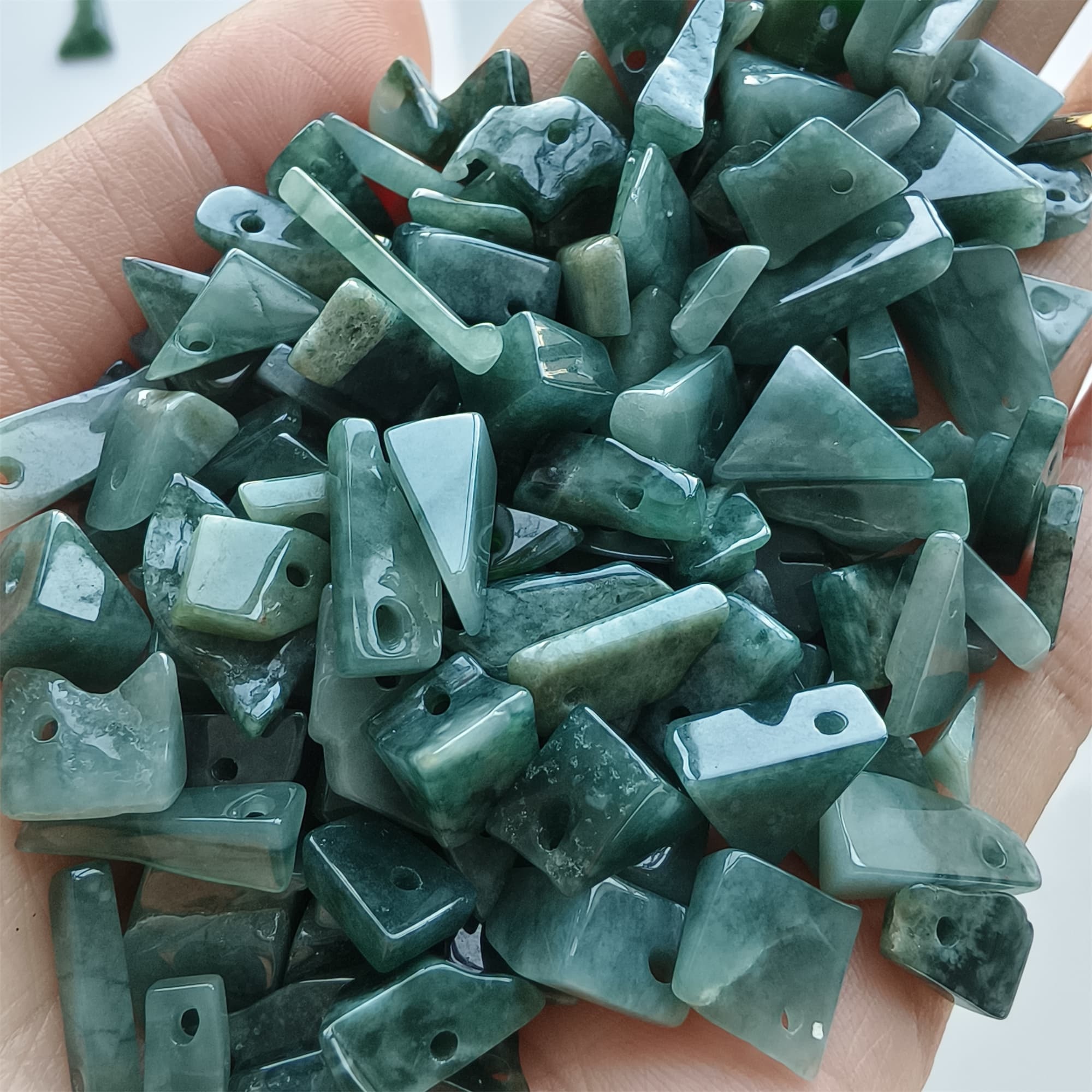 DDP 50pcs 5-13mm Natural Certificated Type A Blue Guatemalan Jadeite Irregular Beads