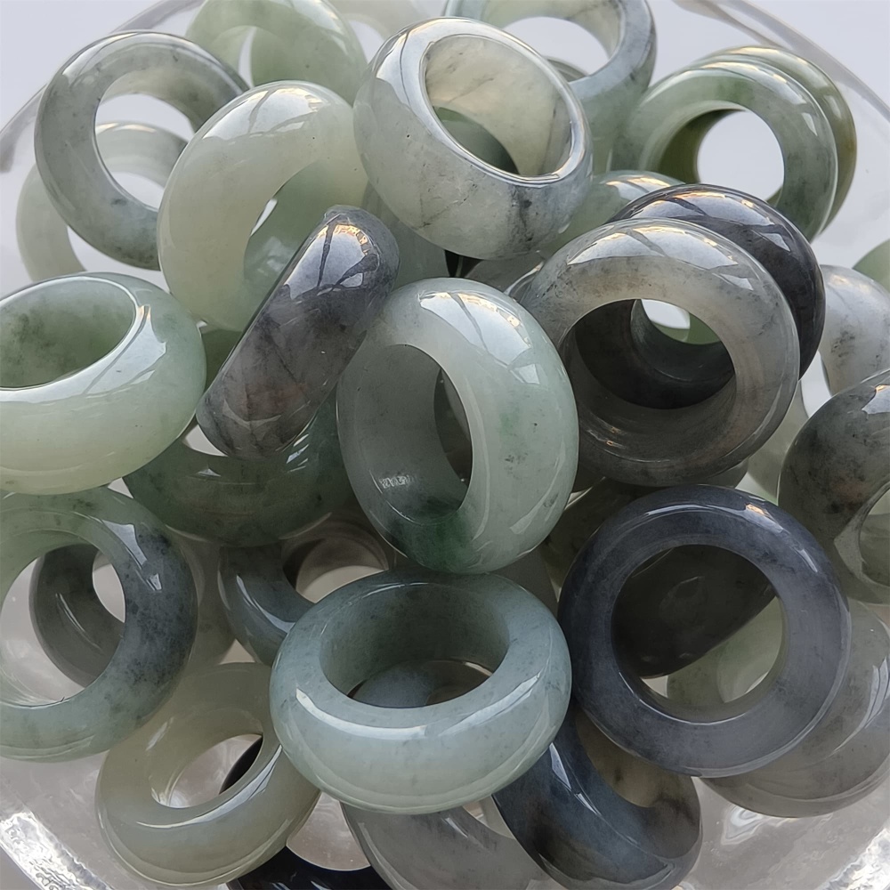 DDP 5pcs 16-17mm Natural Type A Untreated Black Chicken Species Green White Burmese Jadeite Donut And Ring Beads