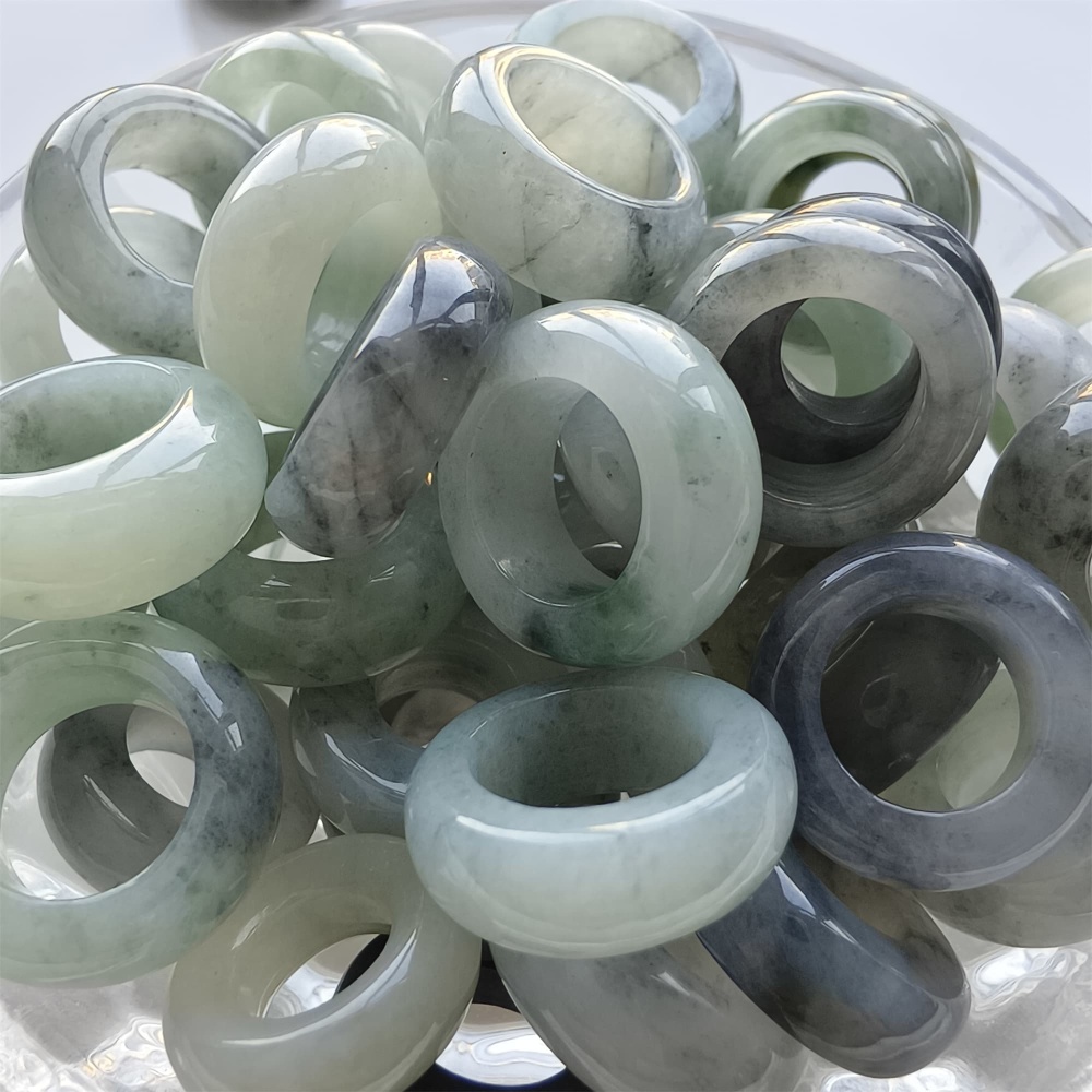 DDP 5pcs 16-17mm Natural Type A Untreated Black Chicken Species Green White Burmese Jadeite Donut And Ring Beads