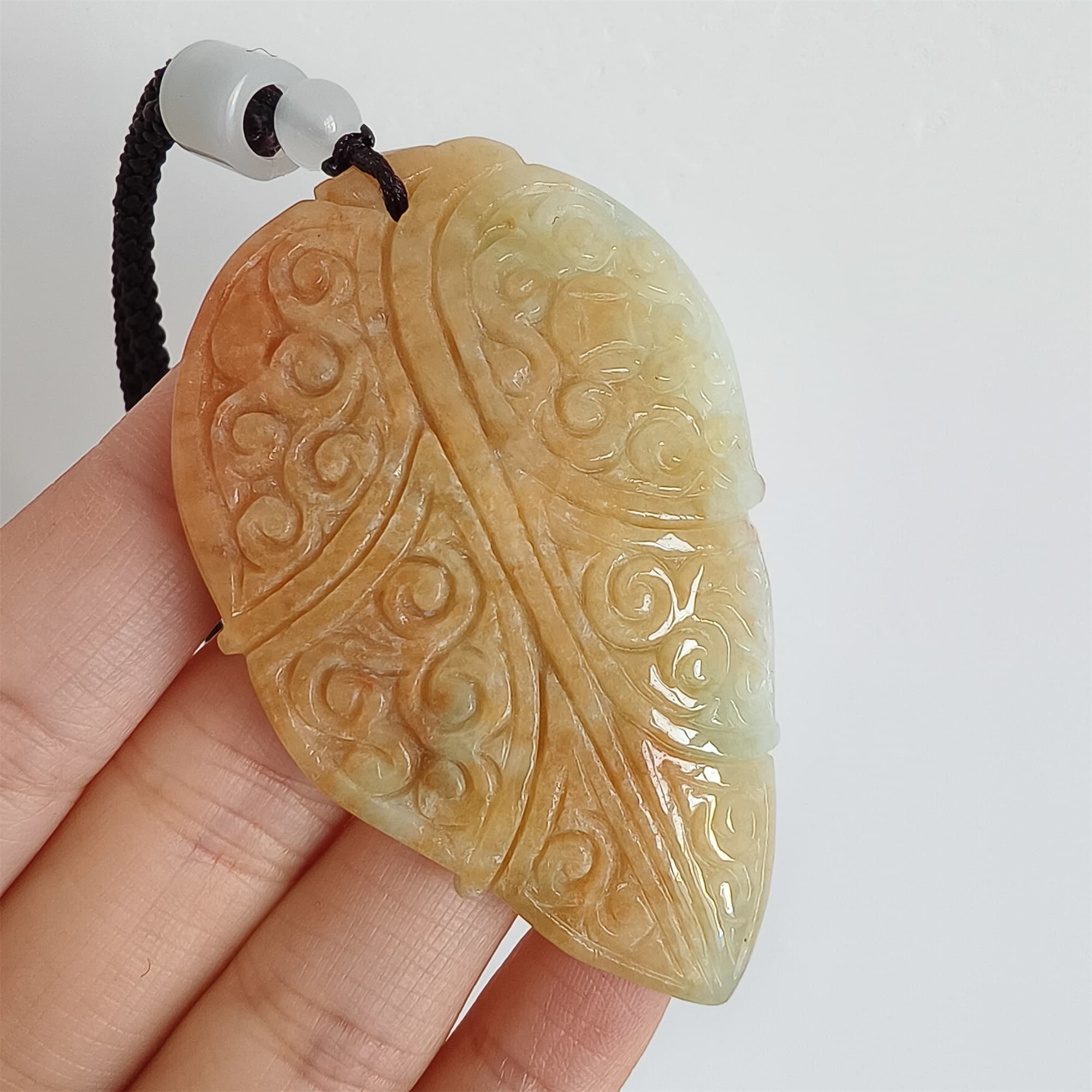DDP 60mm Natural Certificated Yellow Green Burmese Jadeite Leaf Pendant