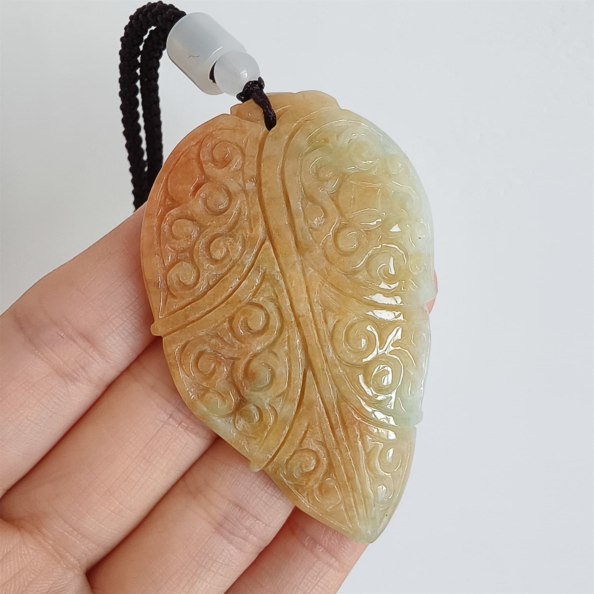 DDP 60mm Natural Certificated Yellow Green Burmese Jadeite Leaf Pendant