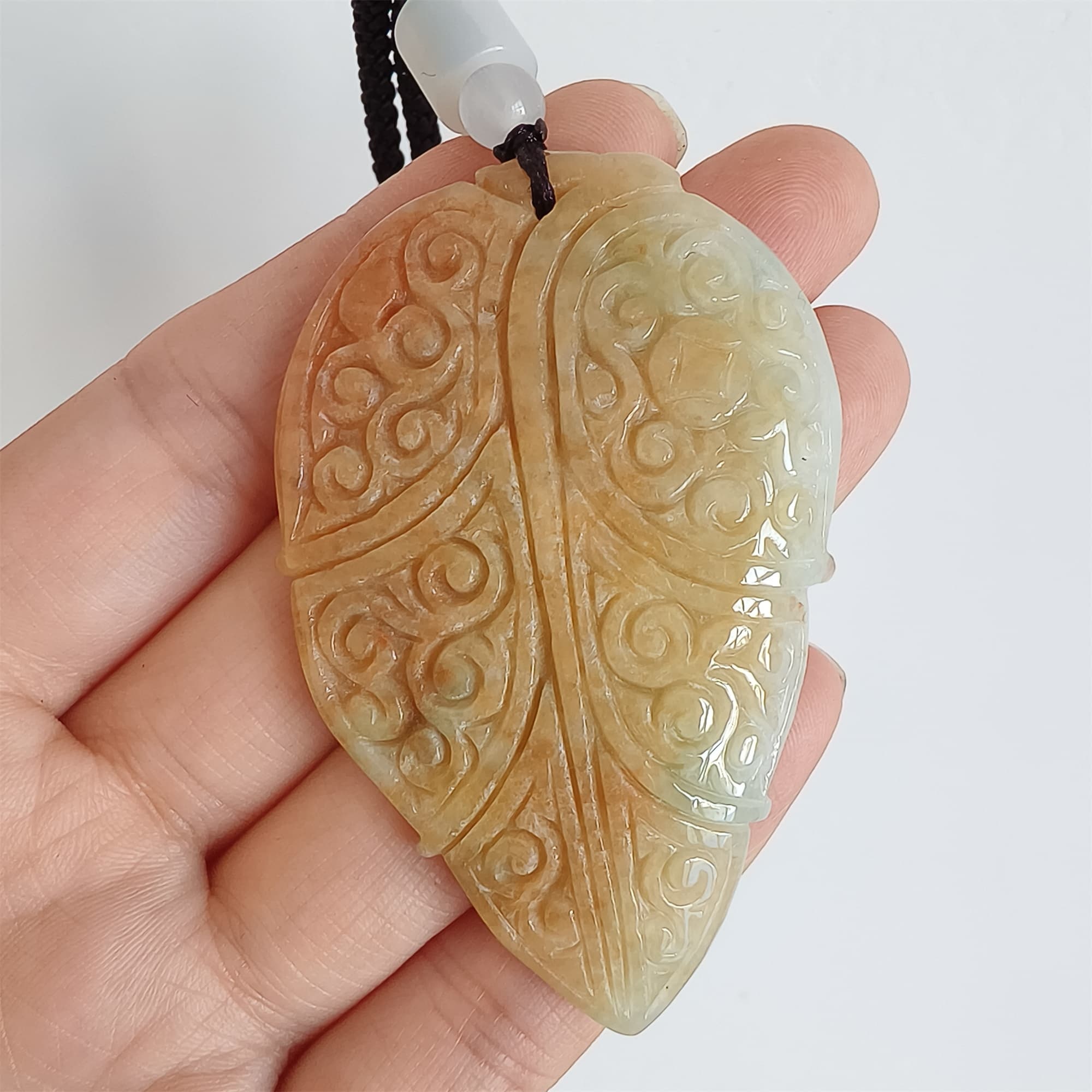 DDP 60mm Natural Certificated Yellow Green Burmese Jadeite Leaf Pendant
