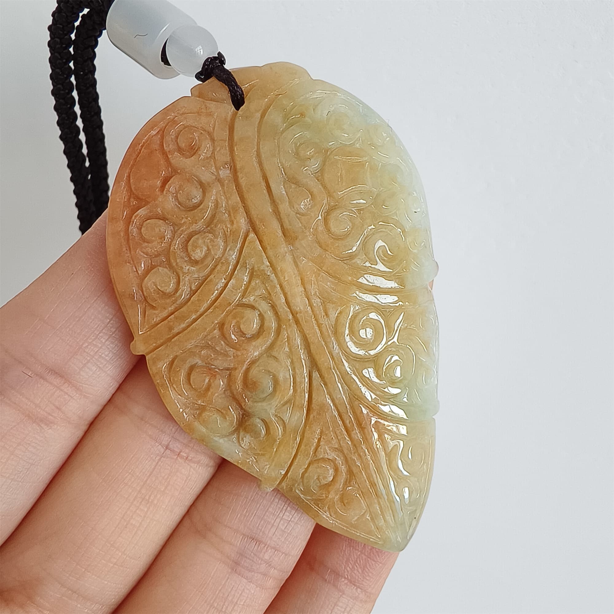 DDP 60mm Natural Certificated Yellow Green Burmese Jadeite Leaf Pendant