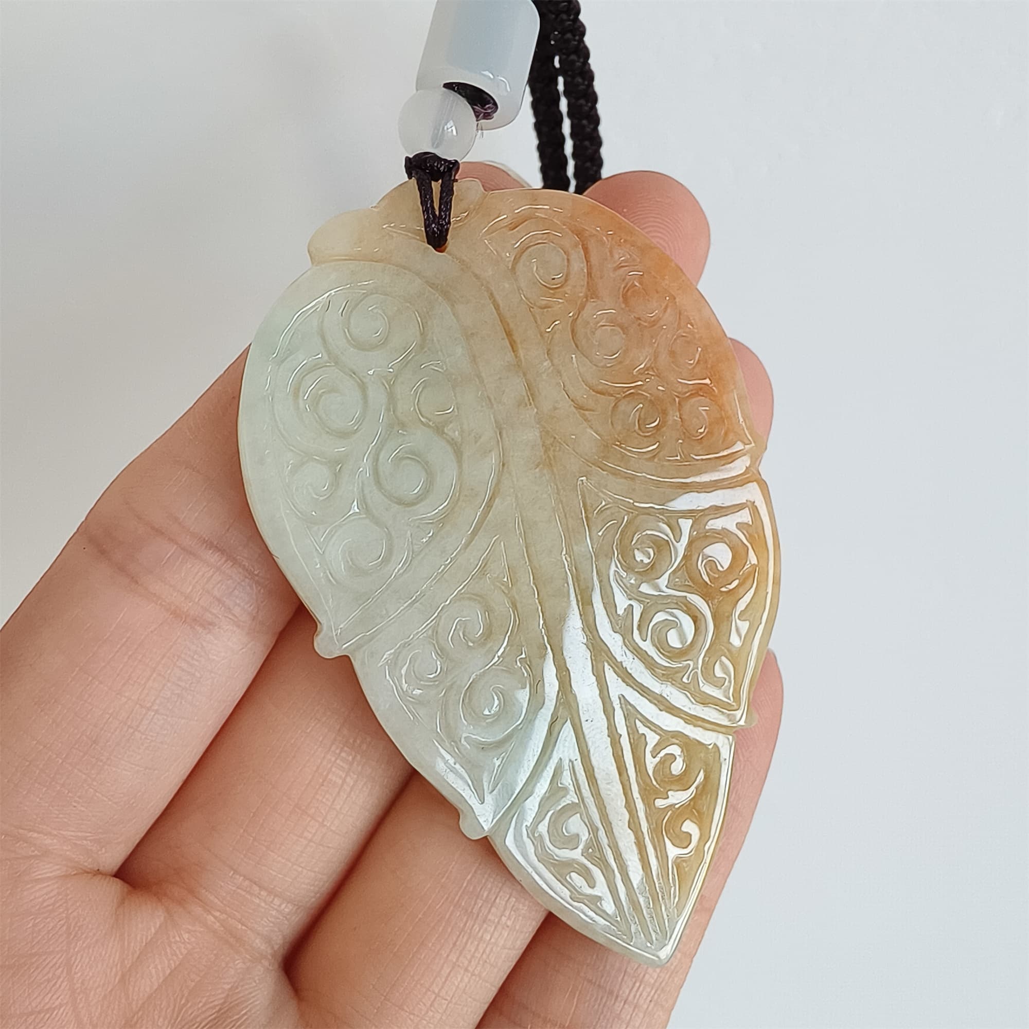 DDP 60mm Natural Certificated Yellow Green Burmese Jadeite Leaf Pendant