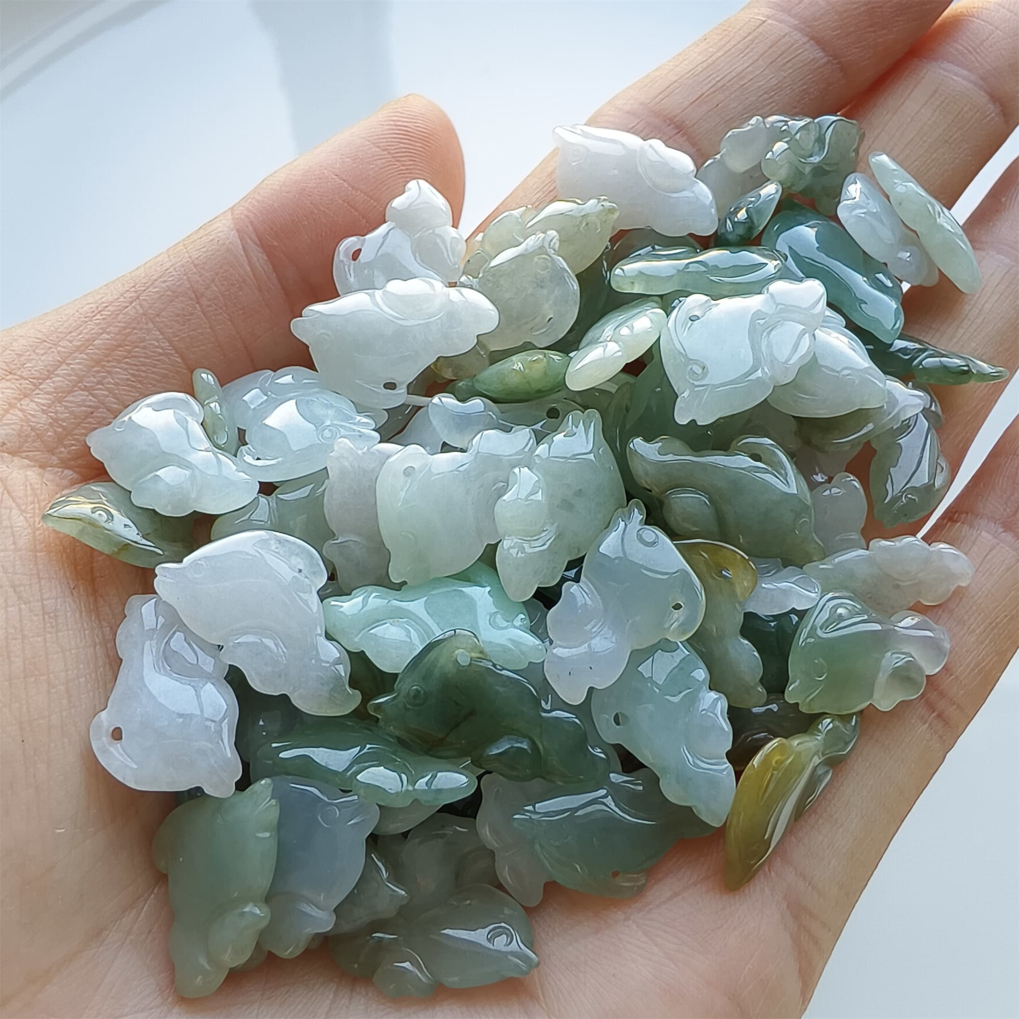 DDP 10pcs 15-19mm Natural Certificated Type A Green White Yellow Burmese Jadeite Dolphin Beads
