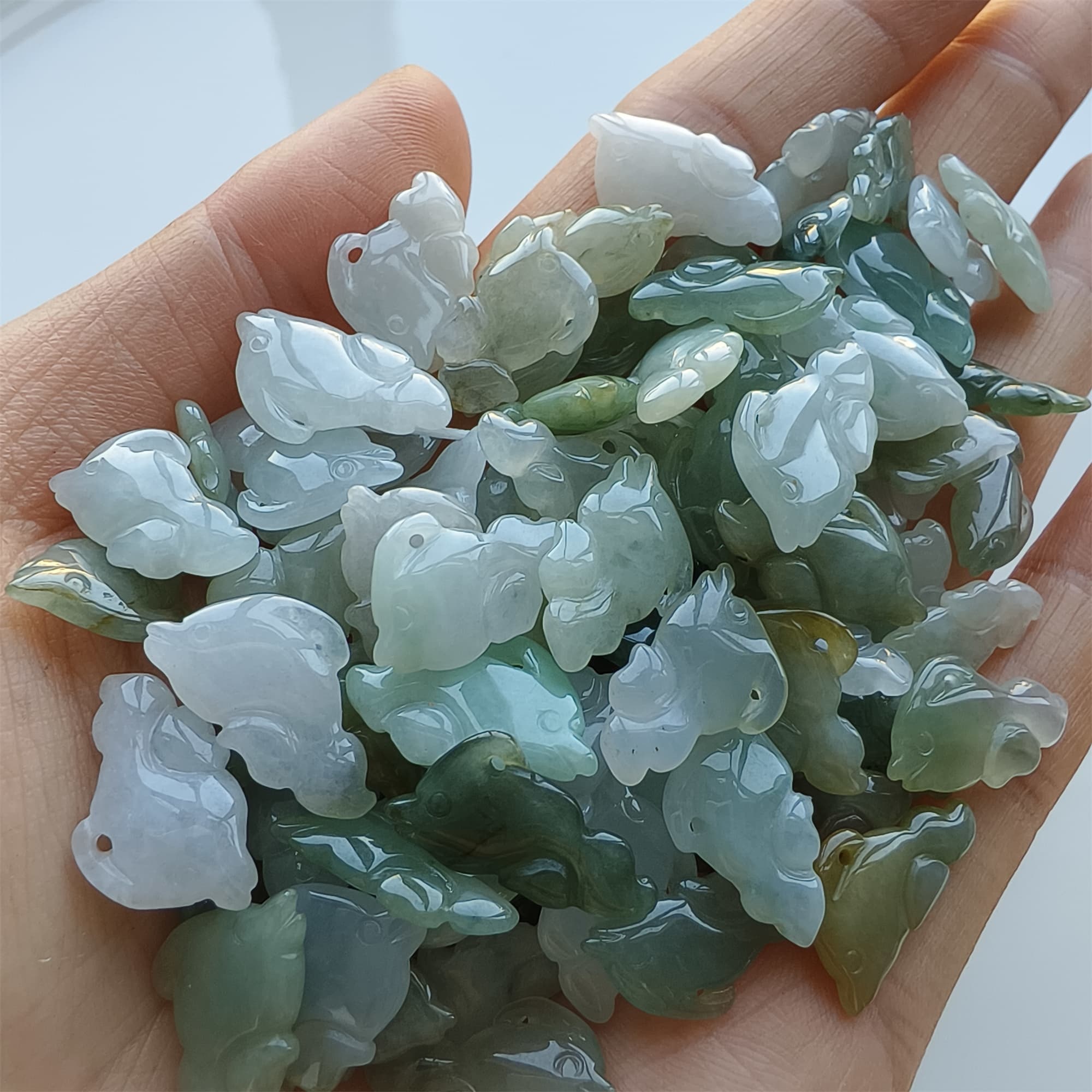 DDP 10pcs 15-19mm Natural Certificated Type A Green White Yellow Burmese Jadeite Dolphin Beads
