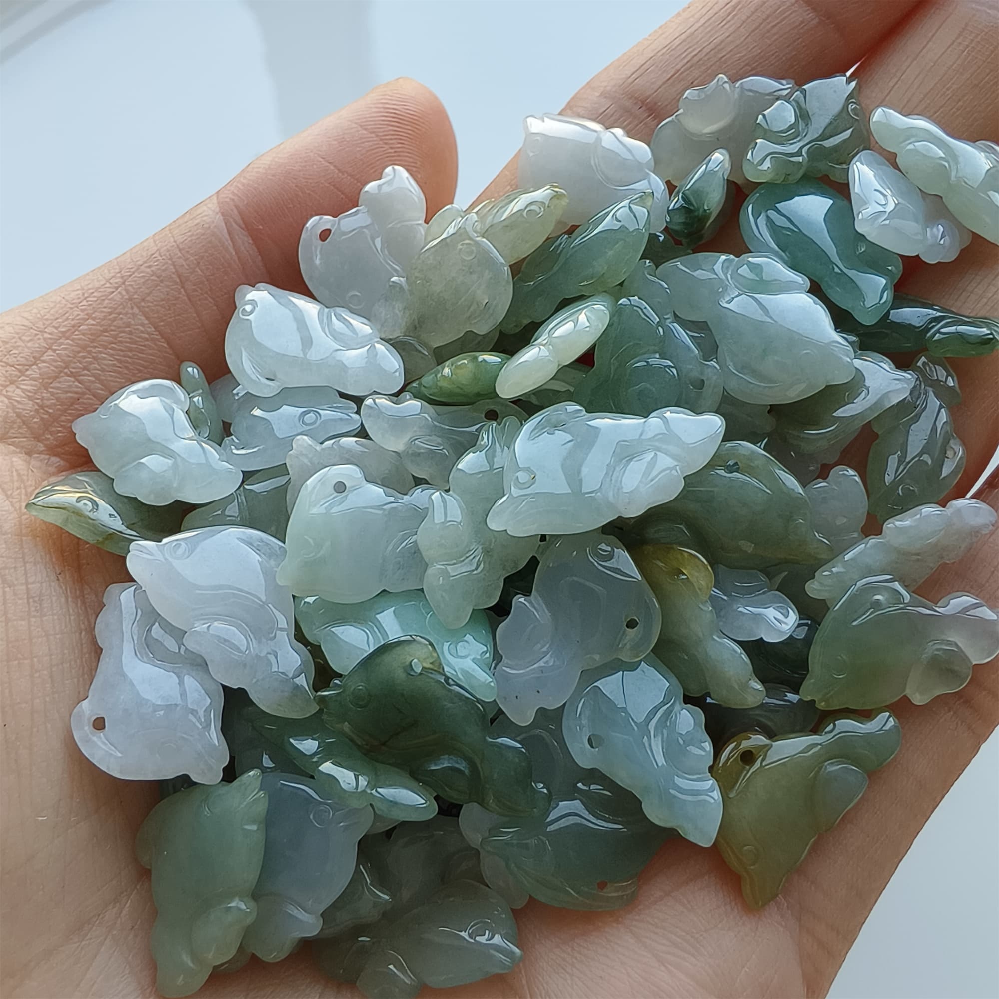 DDP 10pcs 15-19mm Natural Certificated Type A Green White Yellow Burmese Jadeite Dolphin Beads