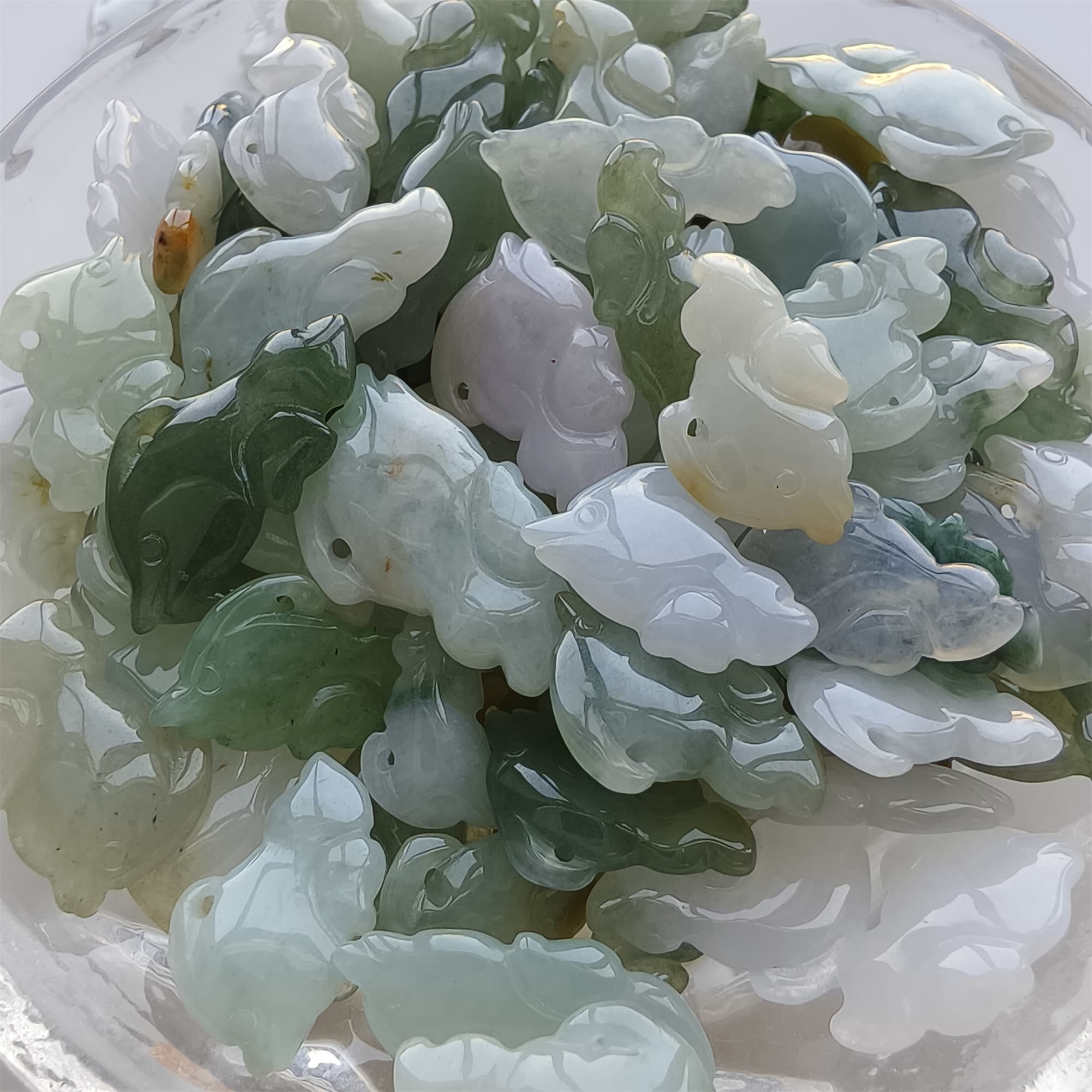 DDP 10pcs 15-19mm Natural Certificated Type A Green White Yellow Burmese Jadeite Dolphin Beads