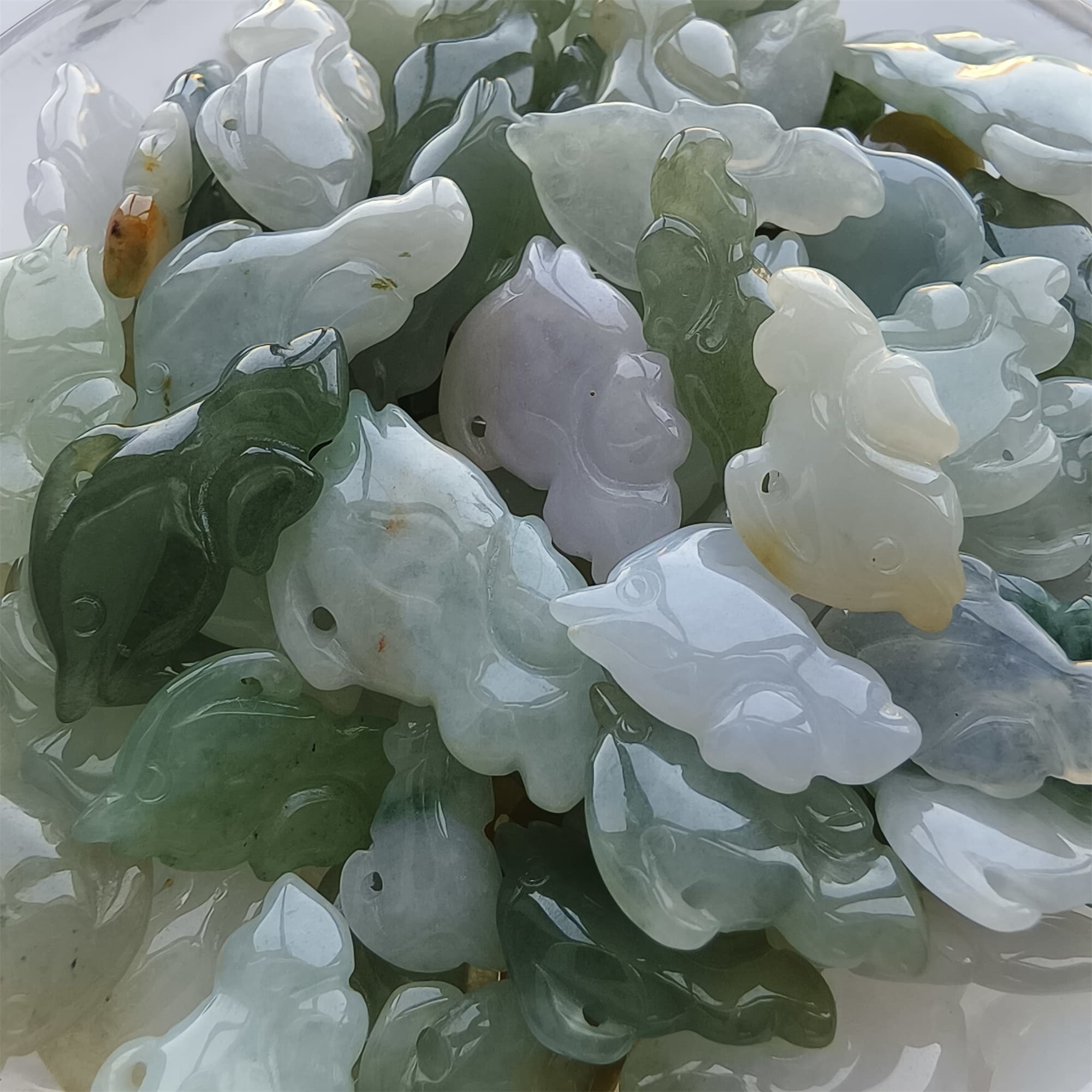 DDP 10pcs 15-19mm Natural Certificated Type A Green White Yellow Burmese Jadeite Dolphin Beads
