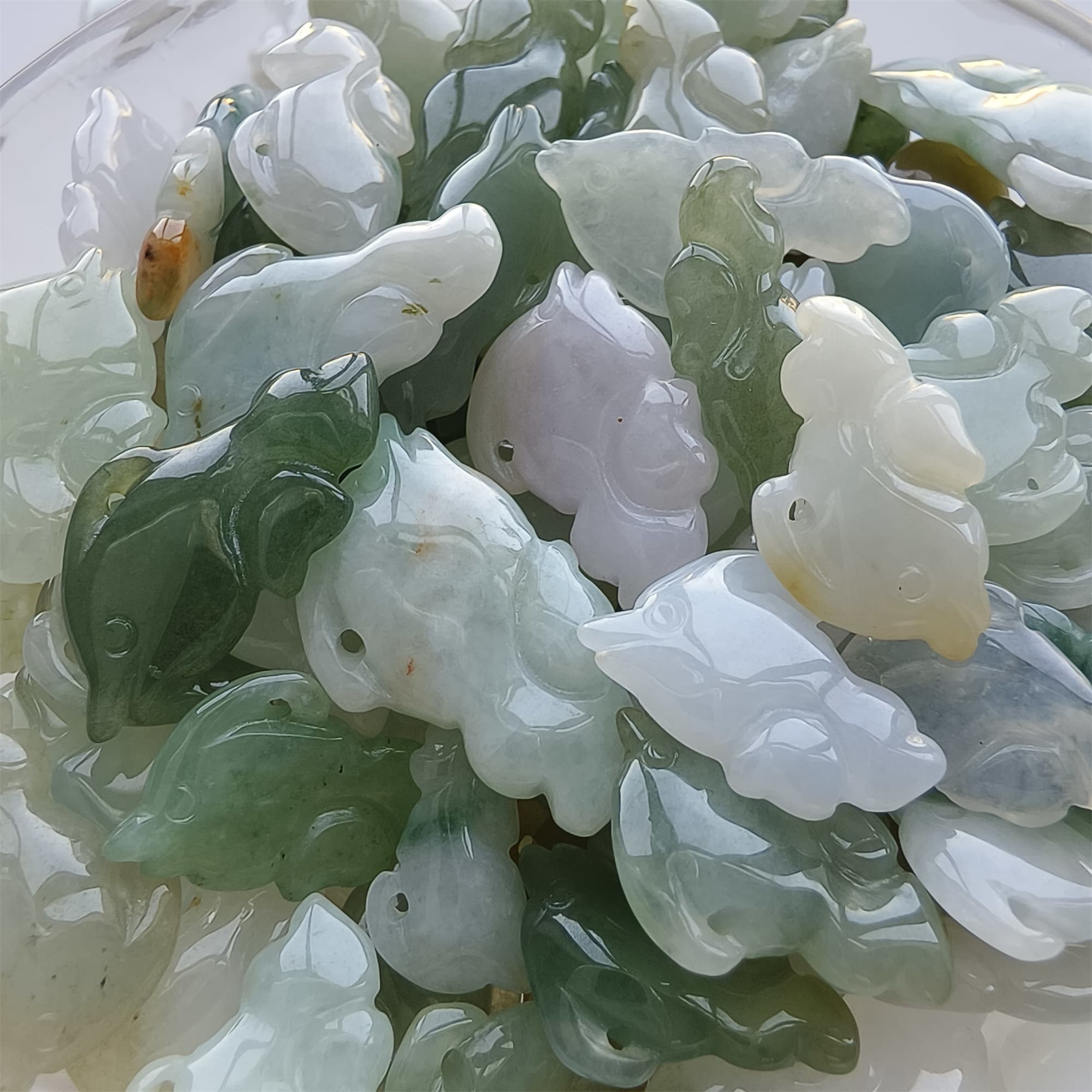 DDP 10pcs 15-19mm Natural Certificated Type A Green White Yellow Burmese Jadeite Dolphin Beads