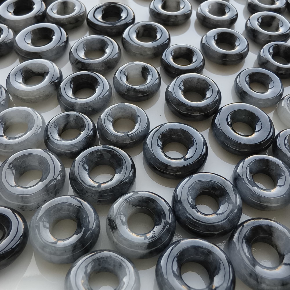 DDP 5pcs 13-17mm Natural Type A Untreated Black Chicken Species Burmese Jadeite Donut And Ring Beads