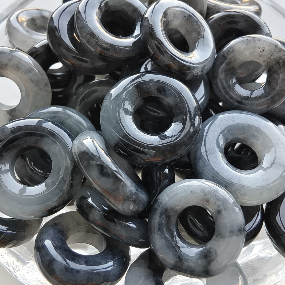 DDP 5pcs 13-17mm Natural Type A Untreated Black Chicken Species Burmese Jadeite Donut And Ring Beads
