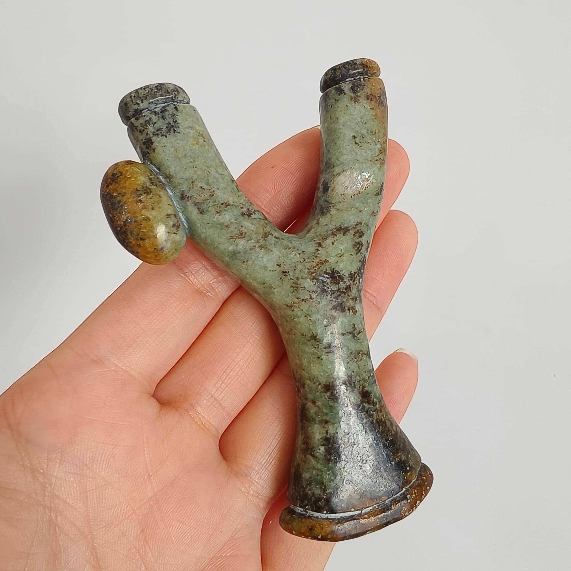 DDP 87mm Natural Green Yellow Genuine Precious Nephrite Jade Carved Slingshot Figurine