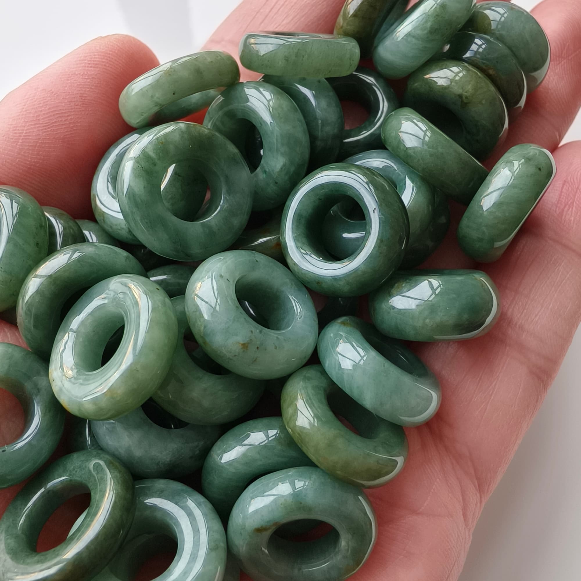 DDP 5pcs 15-16mm Natural Type A Untreated Green Burmese Jadeite Donut And Ring Beads