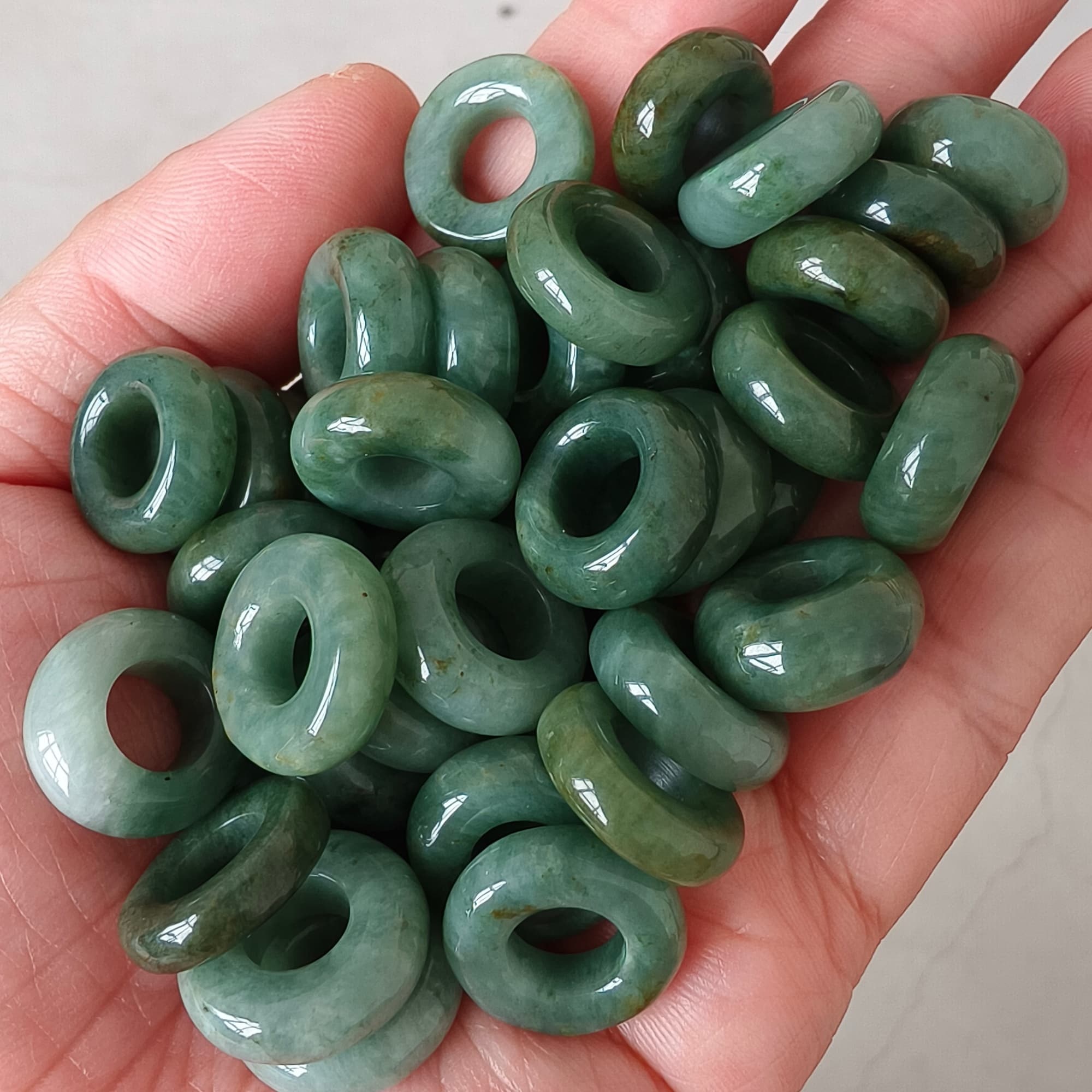 DDP 5pcs 15-16mm Natural Type A Untreated Green Burmese Jadeite Donut And Ring Beads
