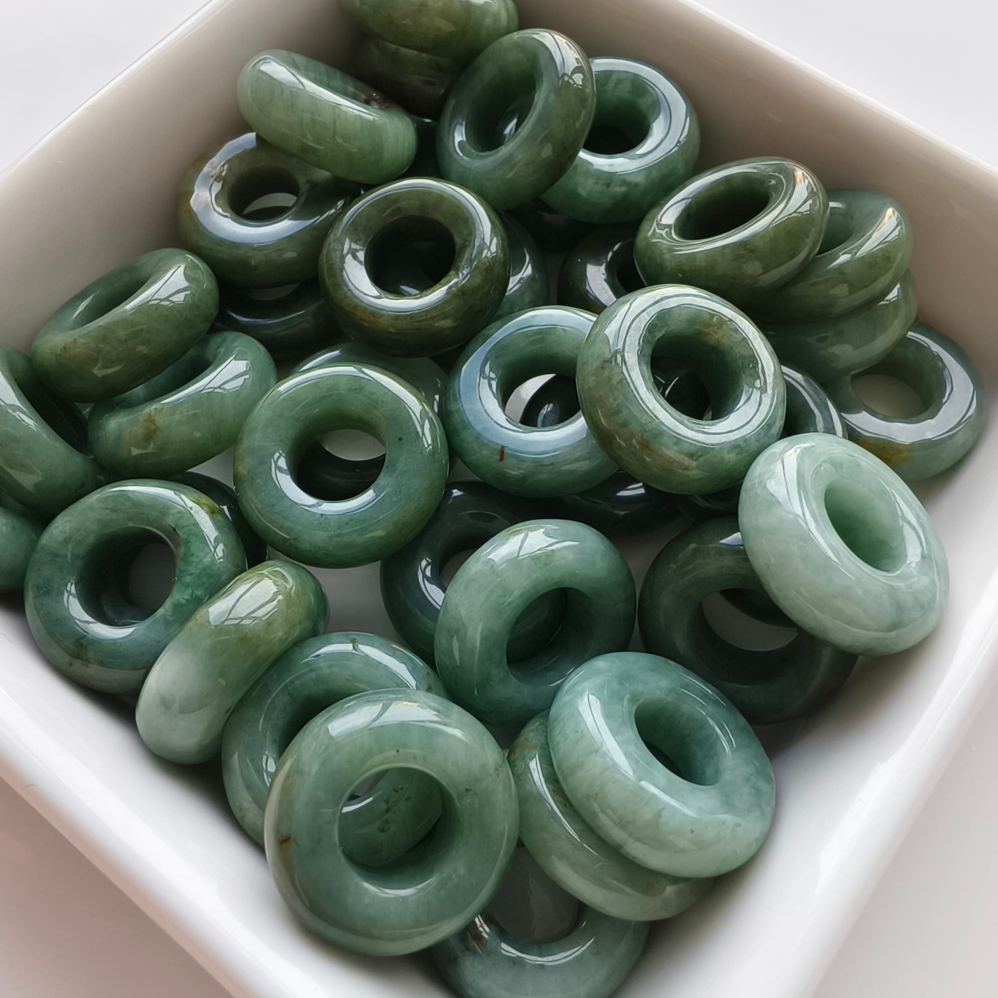 DDP 5pcs 15-16mm Natural Type A Untreated Green Burmese Jadeite Donut And Ring Beads