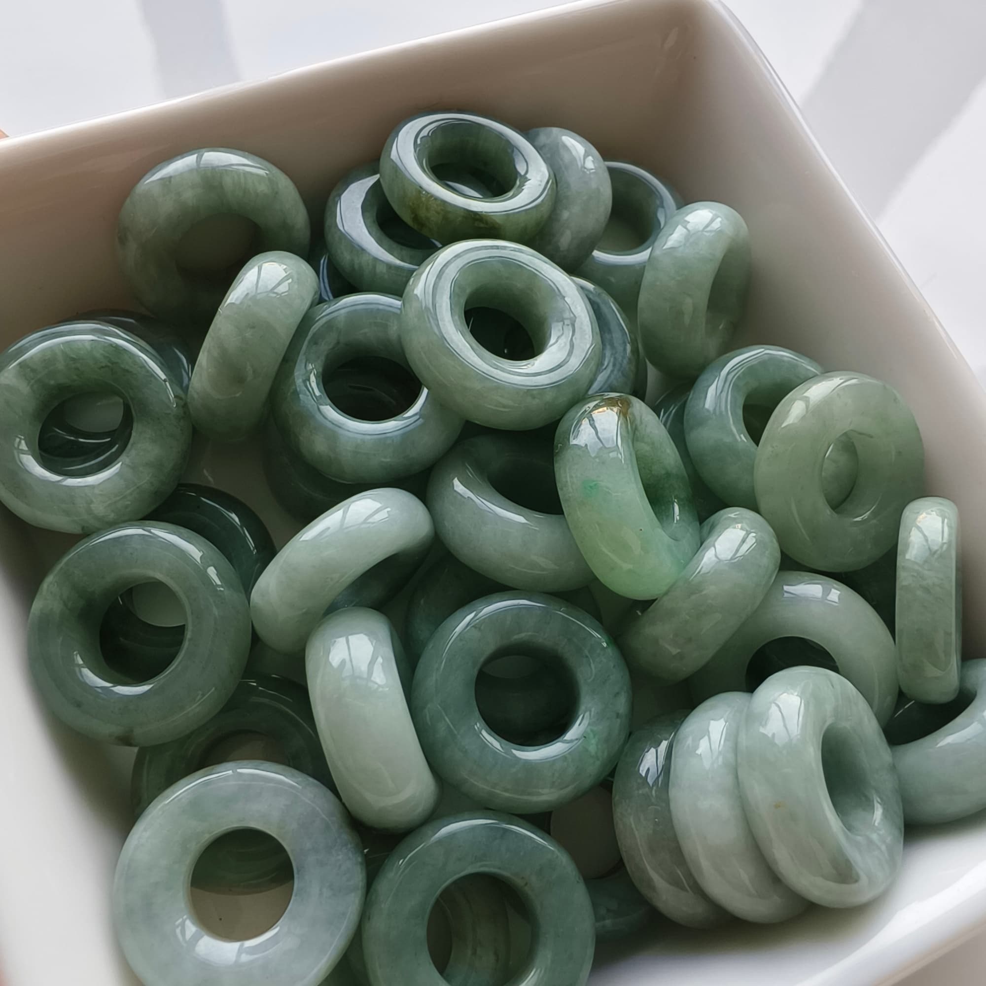 DDP 5pcs 15-16mm Natural Type A Untreated Green Burmese Jadeite Donut And Ring Beads