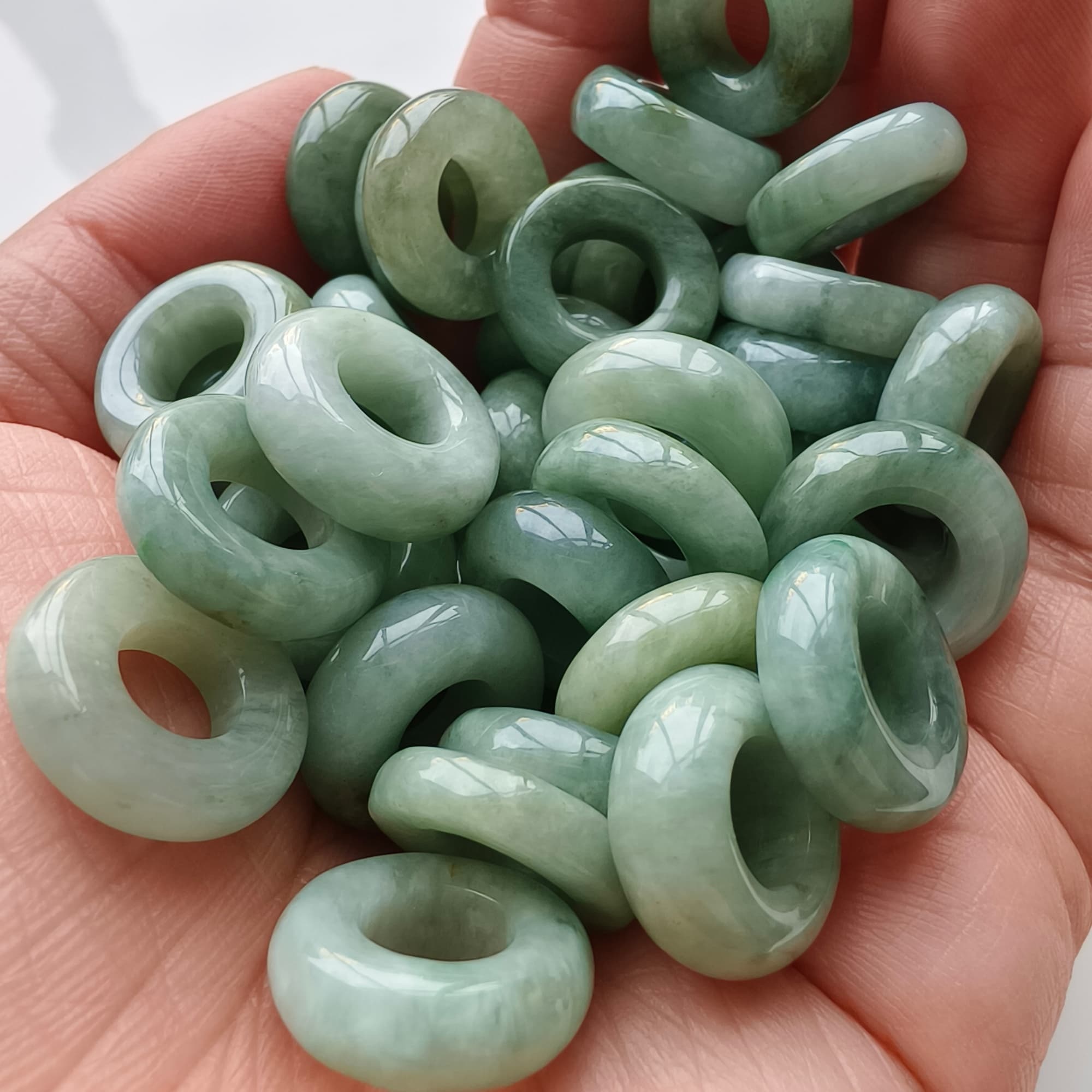 DDP 5pcs 15-16mm Natural Type A Untreated Green Burmese Jadeite Donut And Ring Beads