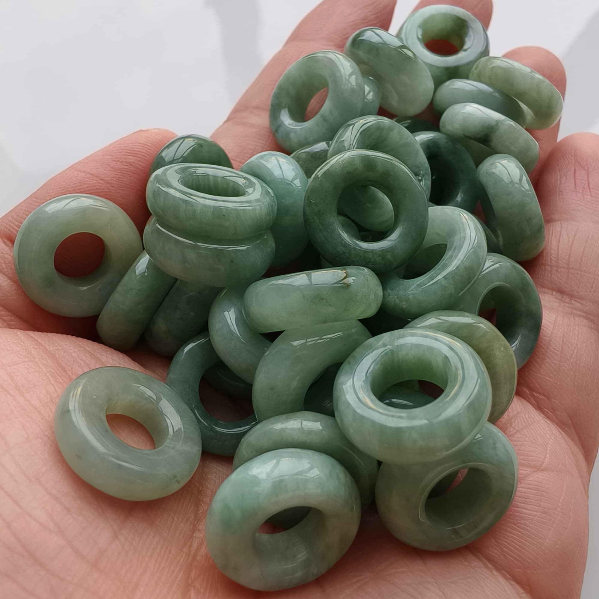 DDP 5pcs 15-16mm Natural Type A Untreated Green Burmese Jadeite Donut And Ring Beads