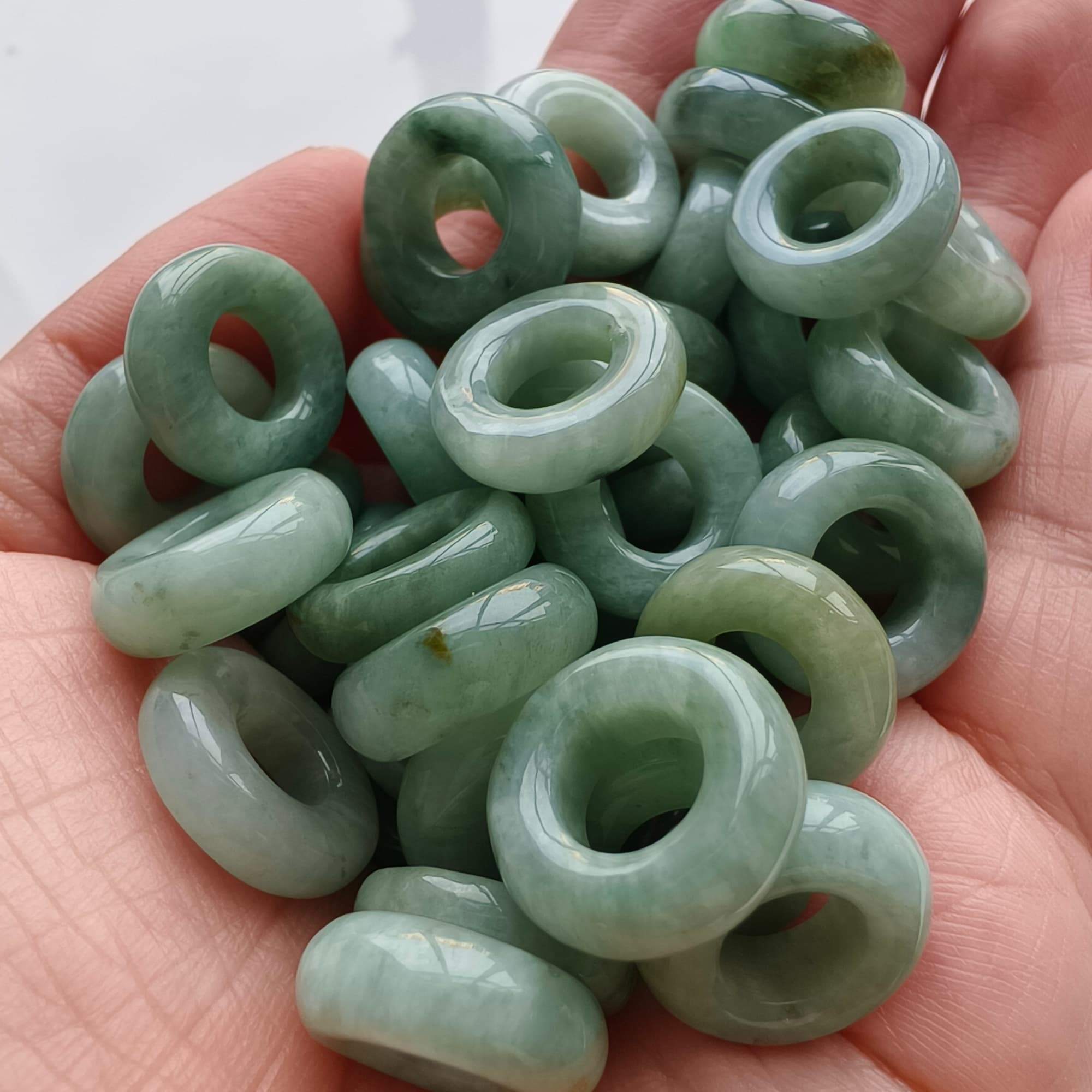 DDP 5pcs 15-16mm Natural Type A Untreated Green Burmese Jadeite Donut And Ring Beads