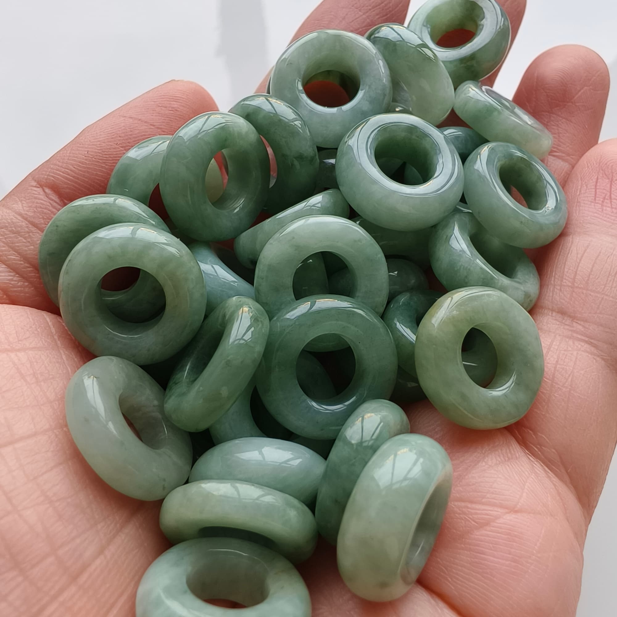 DDP 5pcs 15-16mm Natural Type A Untreated Green Burmese Jadeite Donut And Ring Beads