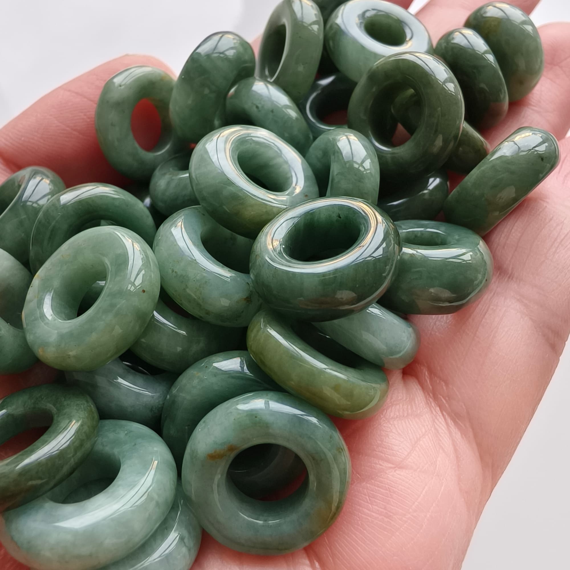 DDP 5pcs 15-16mm Natural Type A Untreated Green Burmese Jadeite Donut And Ring Beads