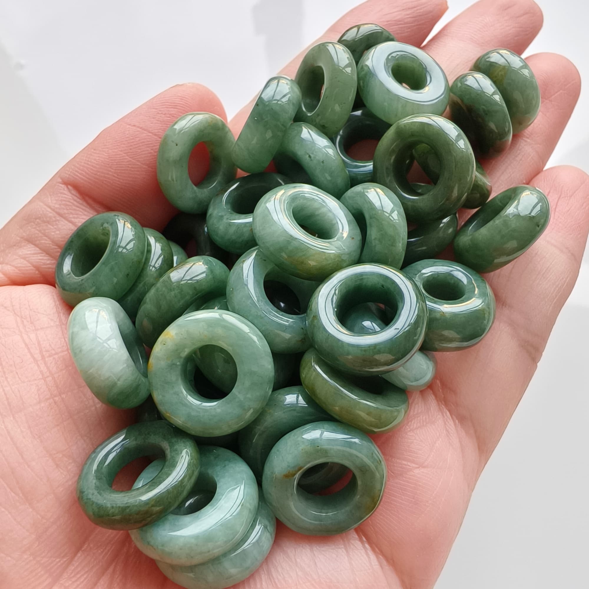 DDP 5pcs 15-16mm Natural Type A Untreated Green Burmese Jadeite Donut And Ring Beads