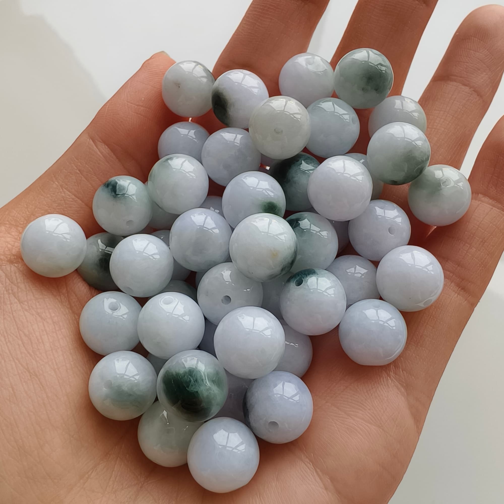 DDP 20pcs 10.5mm Natural Certificated Type A Green White Moss In Snow Burmese Jadeite Round Beads