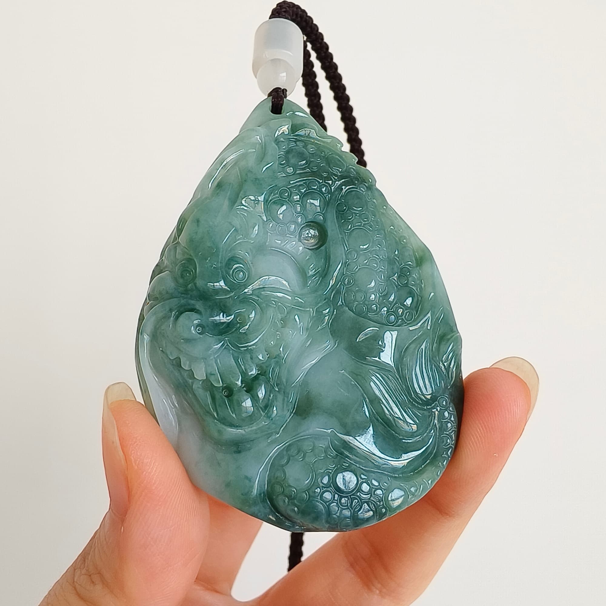 DDP 63mm Natural Type A Untreated Green White Burmese Jadeite Teardrop Pendant With Dragon Carved