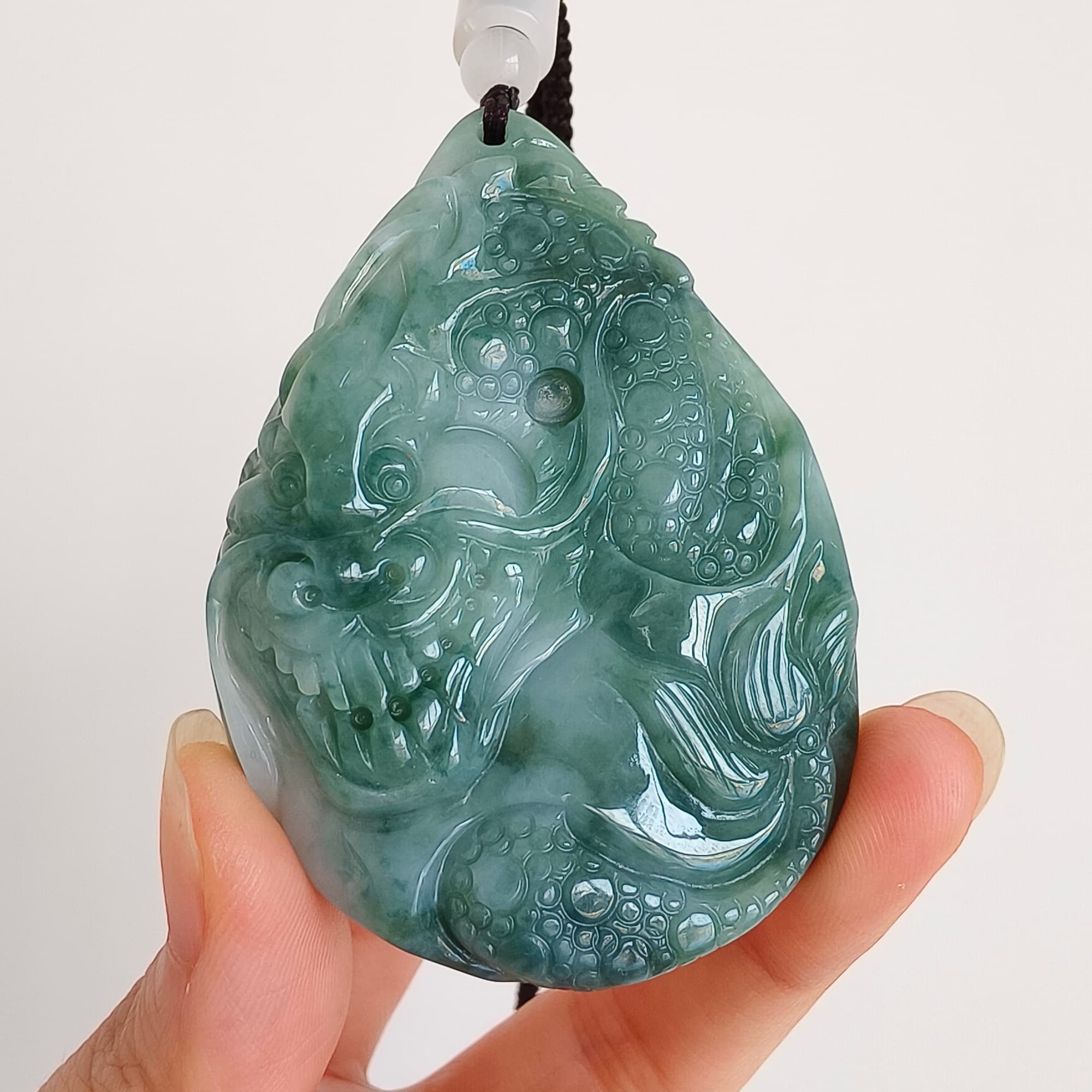 DDP 63mm Natural Type A Untreated Green White Burmese Jadeite Teardrop Pendant With Dragon Carved