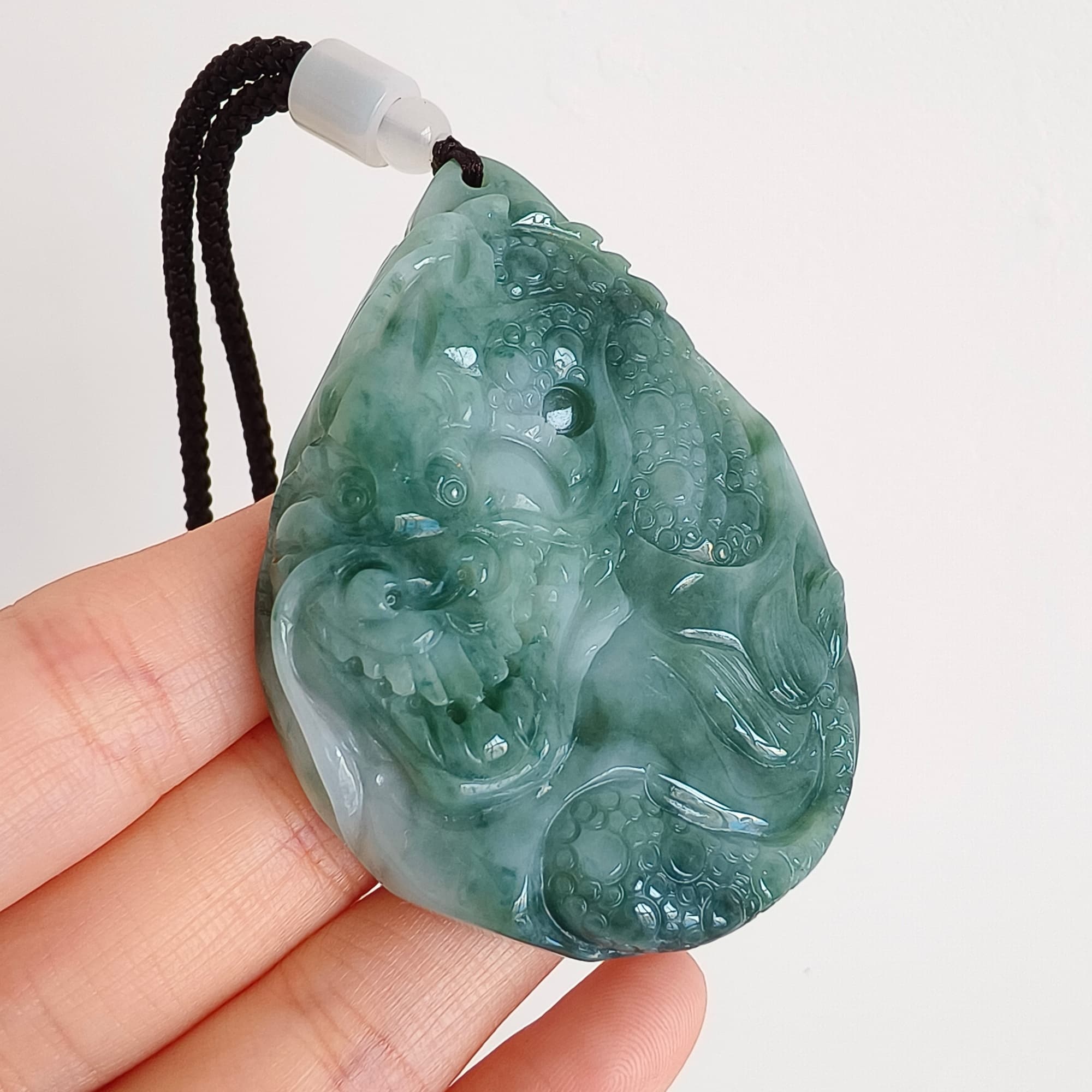 DDP 63mm Natural Type A Untreated Green White Burmese Jadeite Teardrop Pendant With Dragon Carved