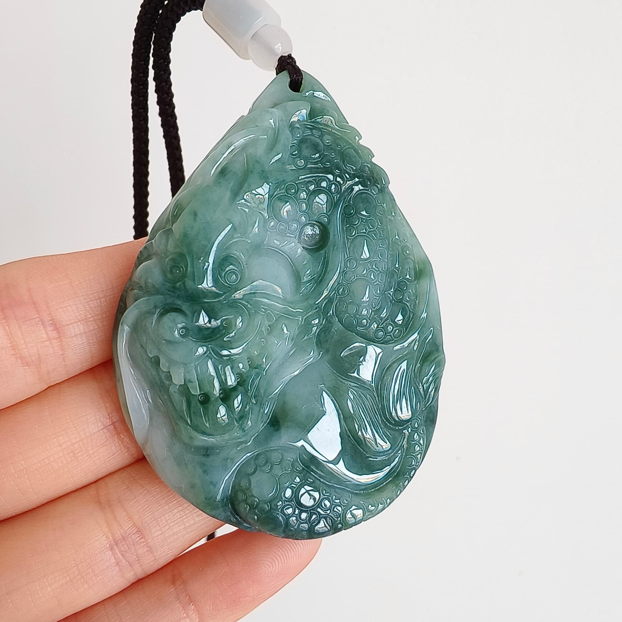 DDP 63mm Natural Type A Untreated Green White Burmese Jadeite Teardrop Pendant With Dragon Carved