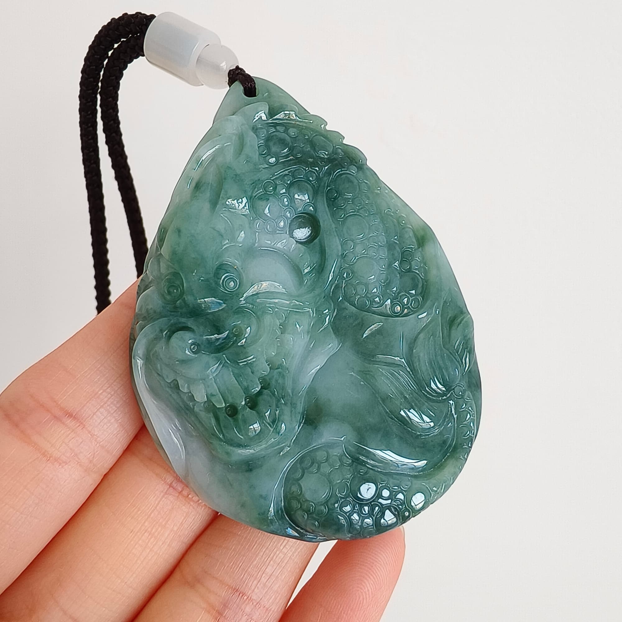 DDP 63mm Natural Type A Untreated Green White Burmese Jadeite Teardrop Pendant With Dragon Carved