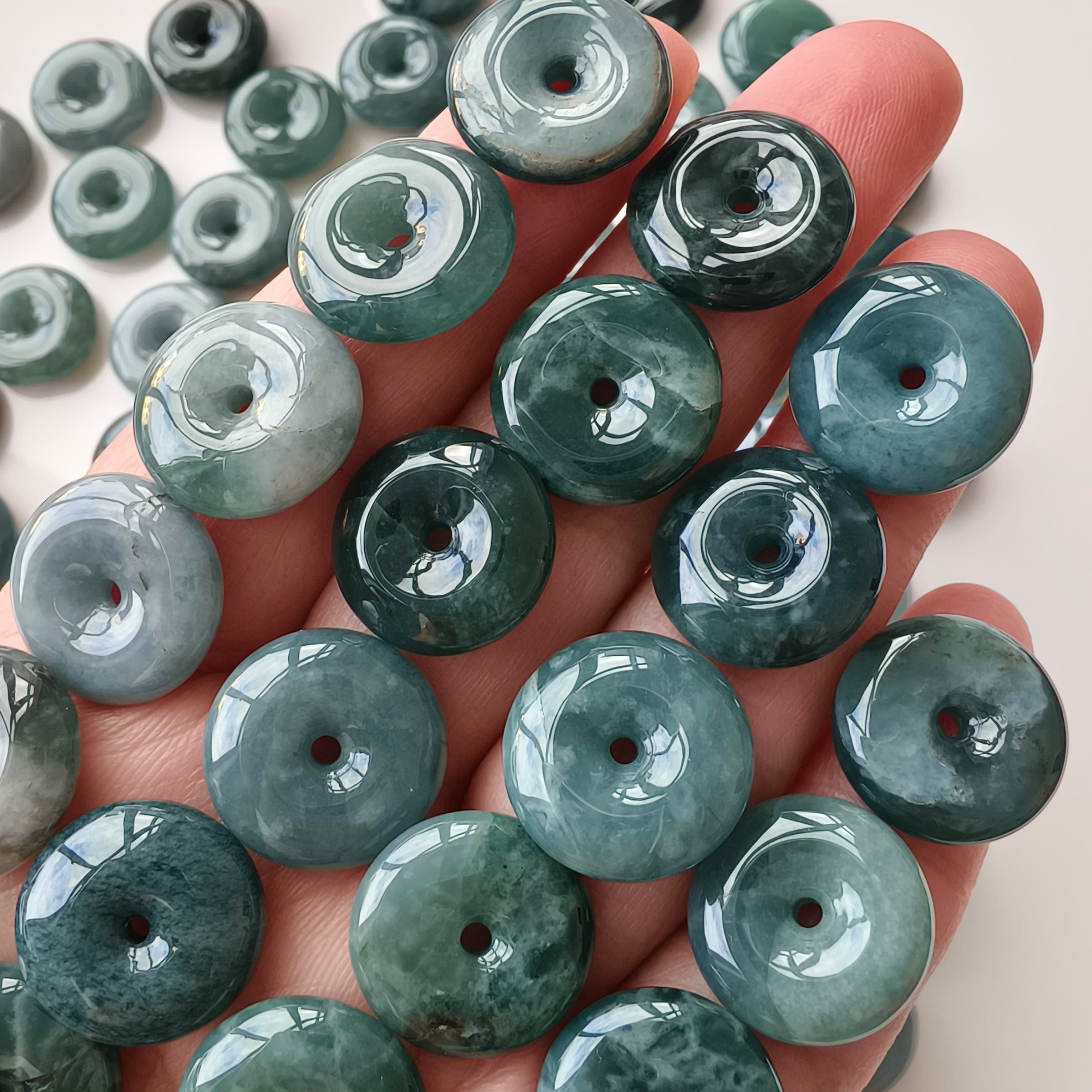 DDP 10pcs 16-16.5mm Natural Type A Blue Guatemalan Jadeite Safety Buckle Beads
