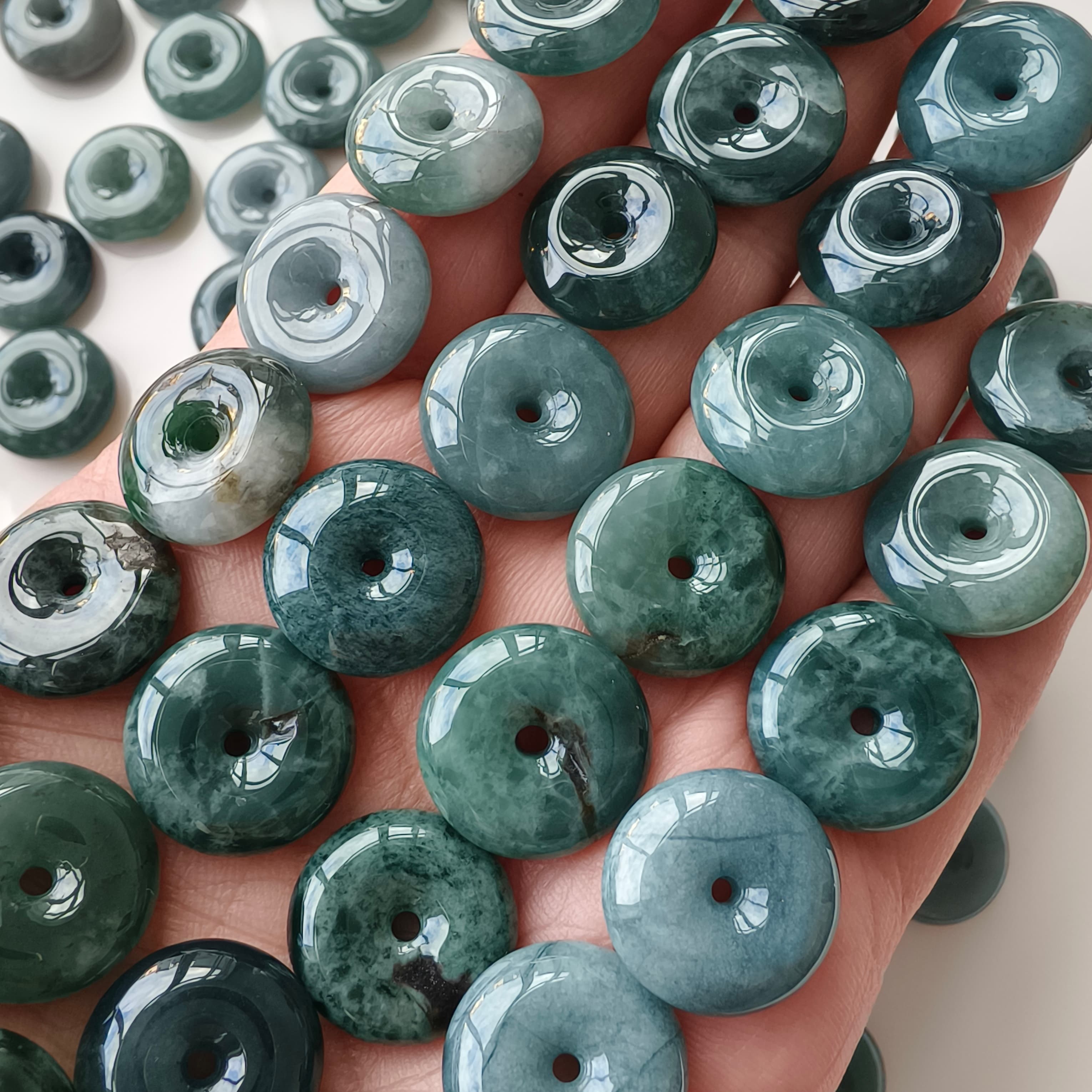 DDP 10pcs 16-16.5mm Natural Type A Blue Guatemalan Jadeite Safety Buckle Beads