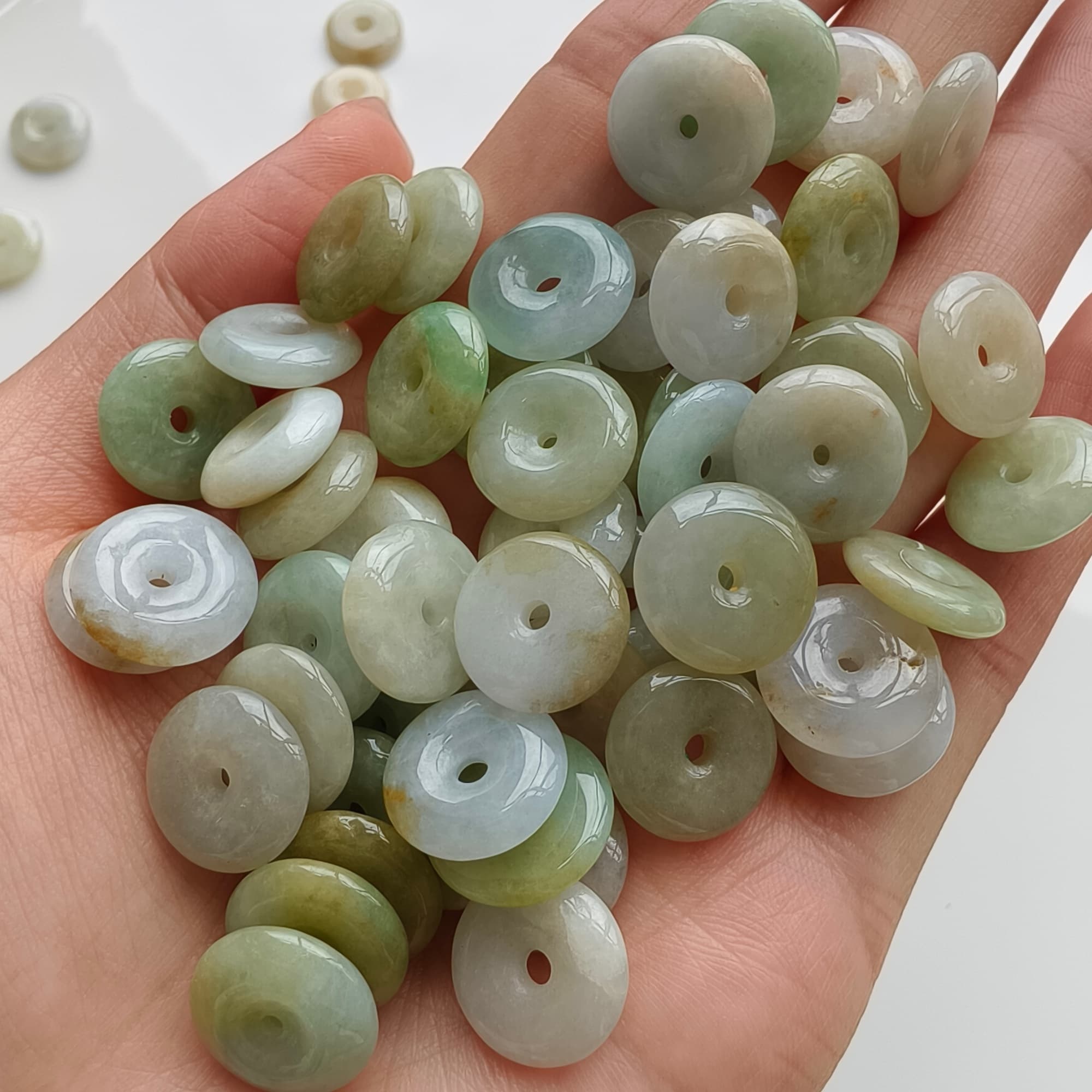 DDP 10pcs 12.5-13mm Natural Certificated Icy Multi Color Burmese Jadeite Safety Buckle Beads