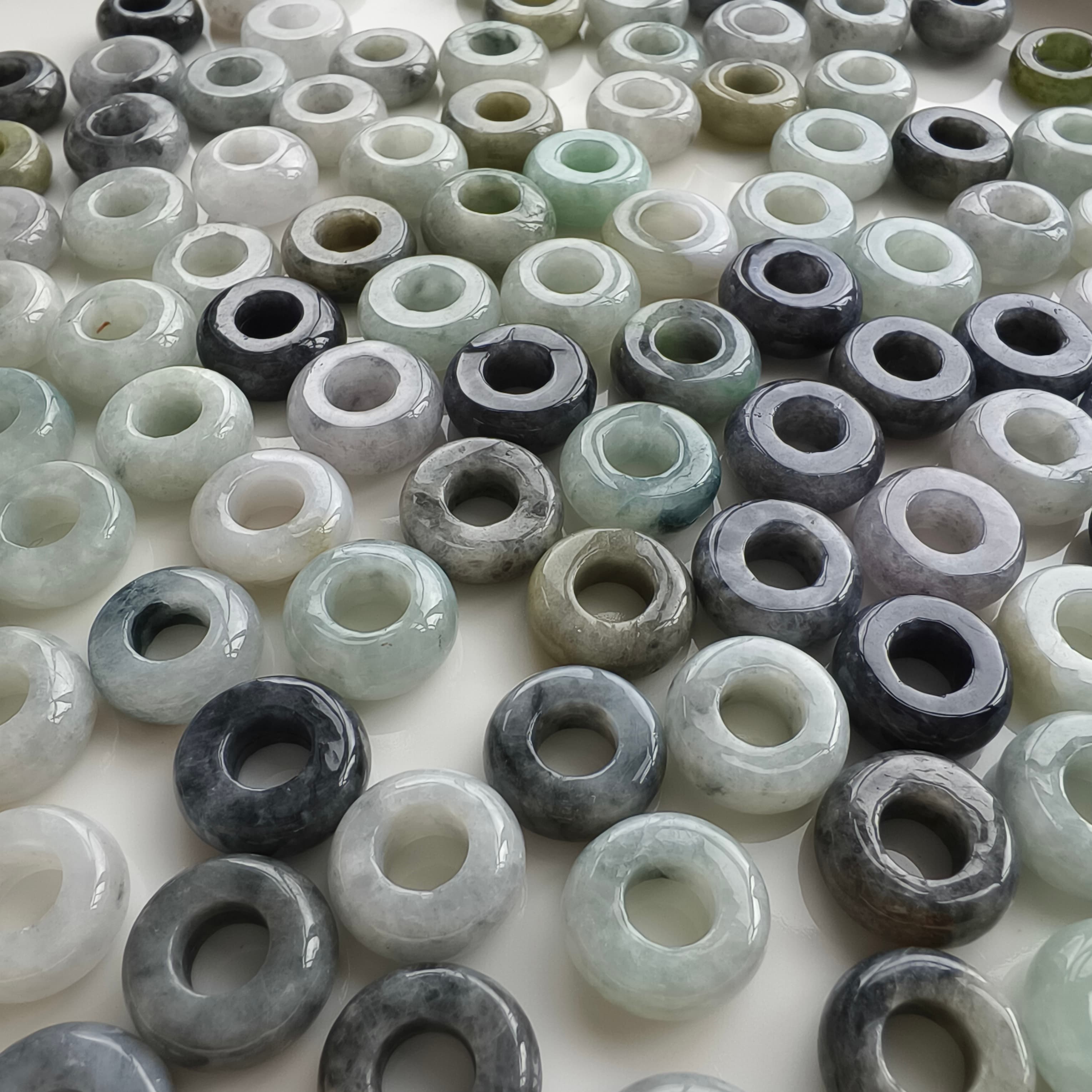 DDP 10pcs 16-17mm Natural Type A Untreated Black Chicken Species Green White Burmese Jadeite Donut And Ring Beads